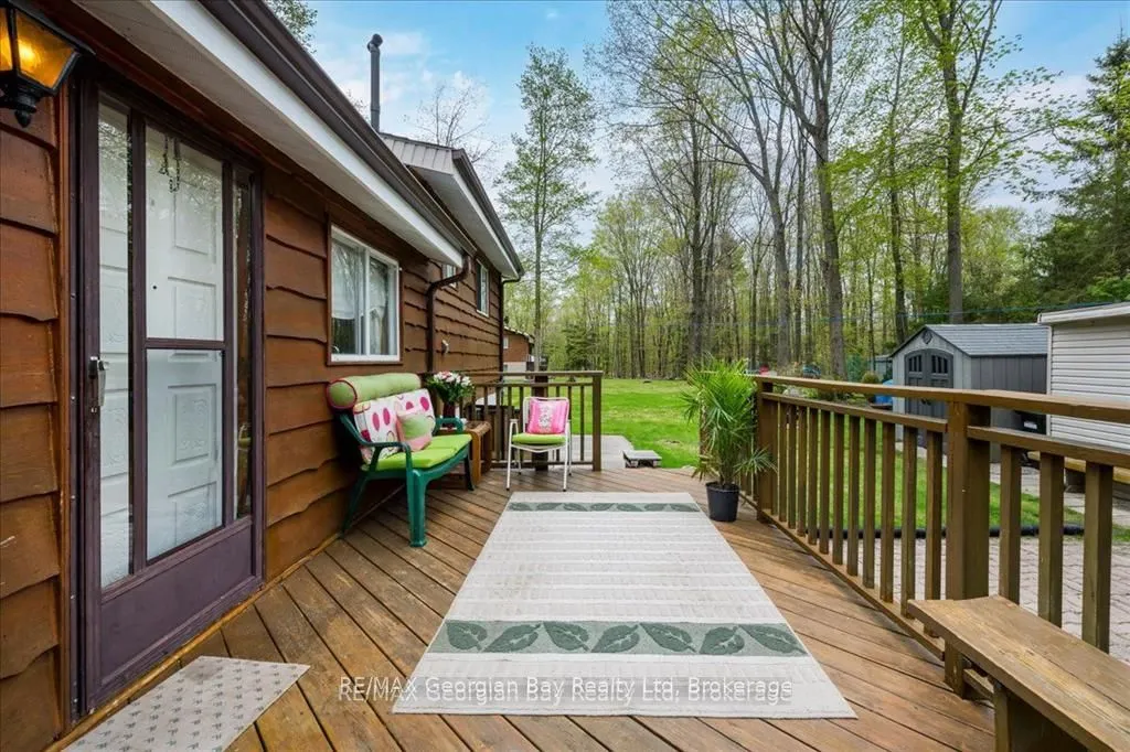 25 Tall Pines Drive W
