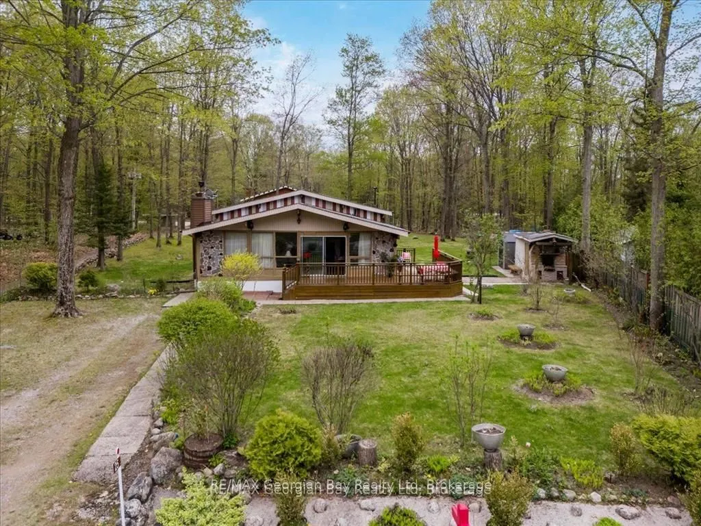 25 Tall Pines Drive W