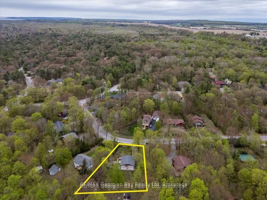 25 Tall Pines Drive W