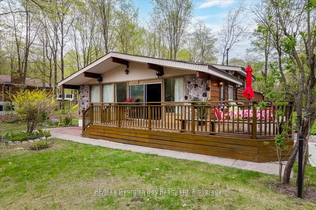 25 Tall Pines Drive W
