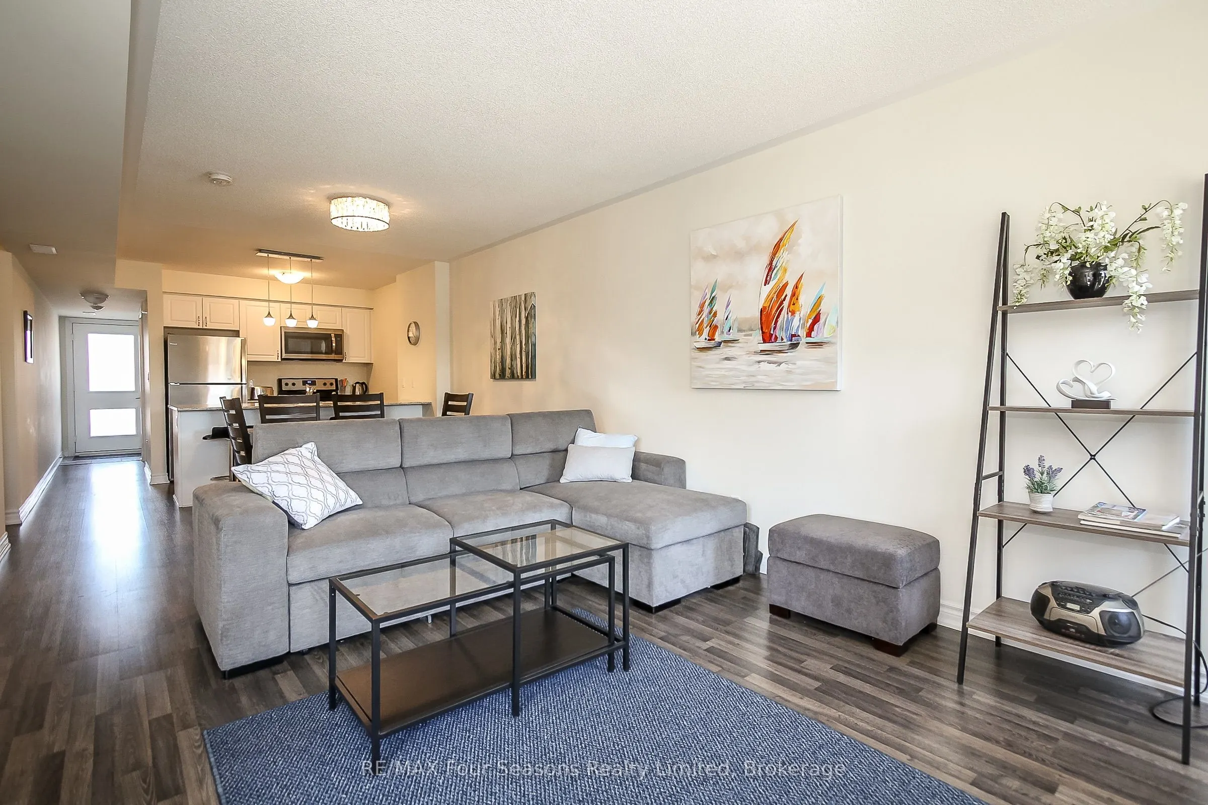5 Anchorage Crescent, #207