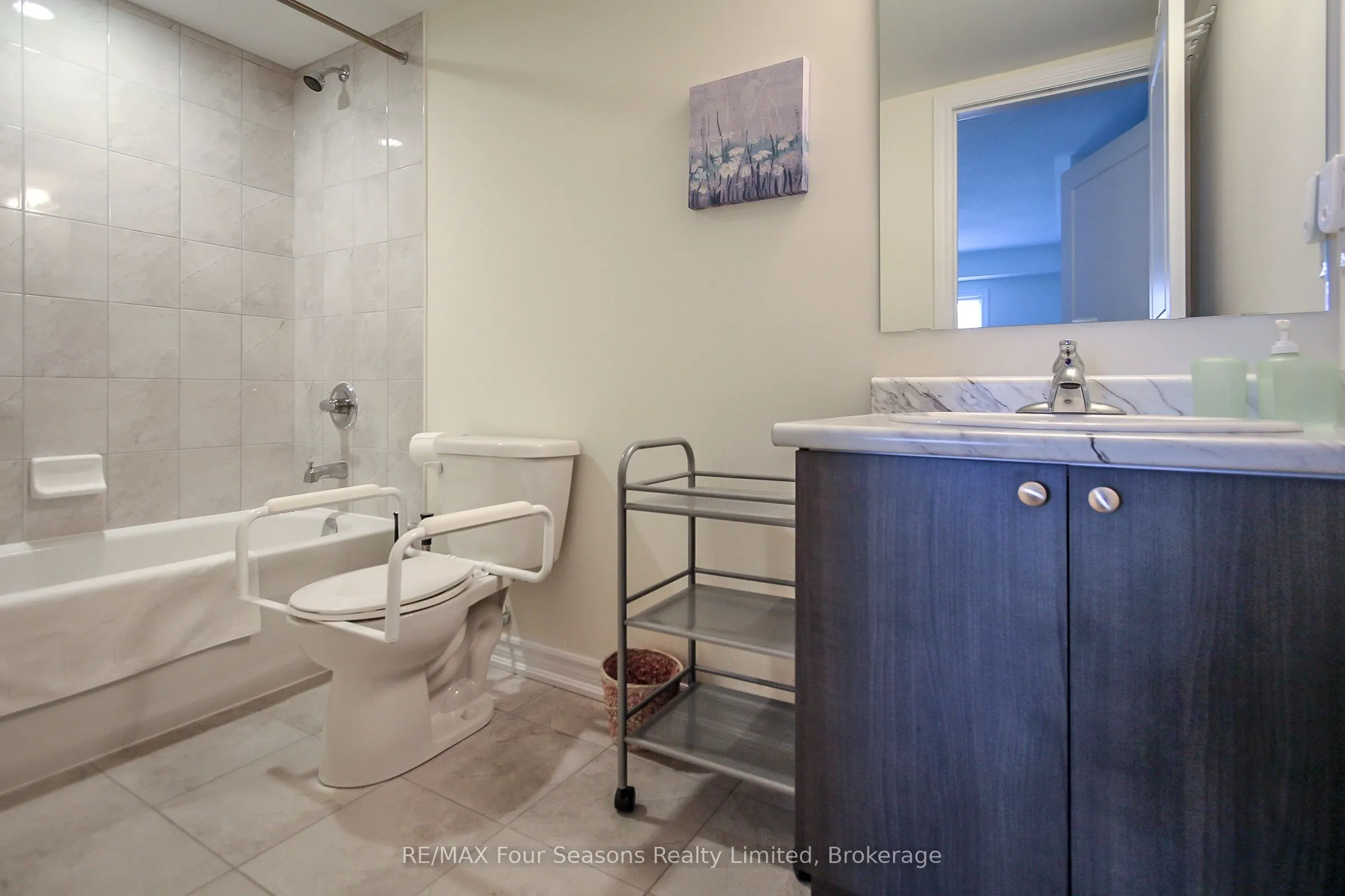 5 Anchorage Crescent, #207