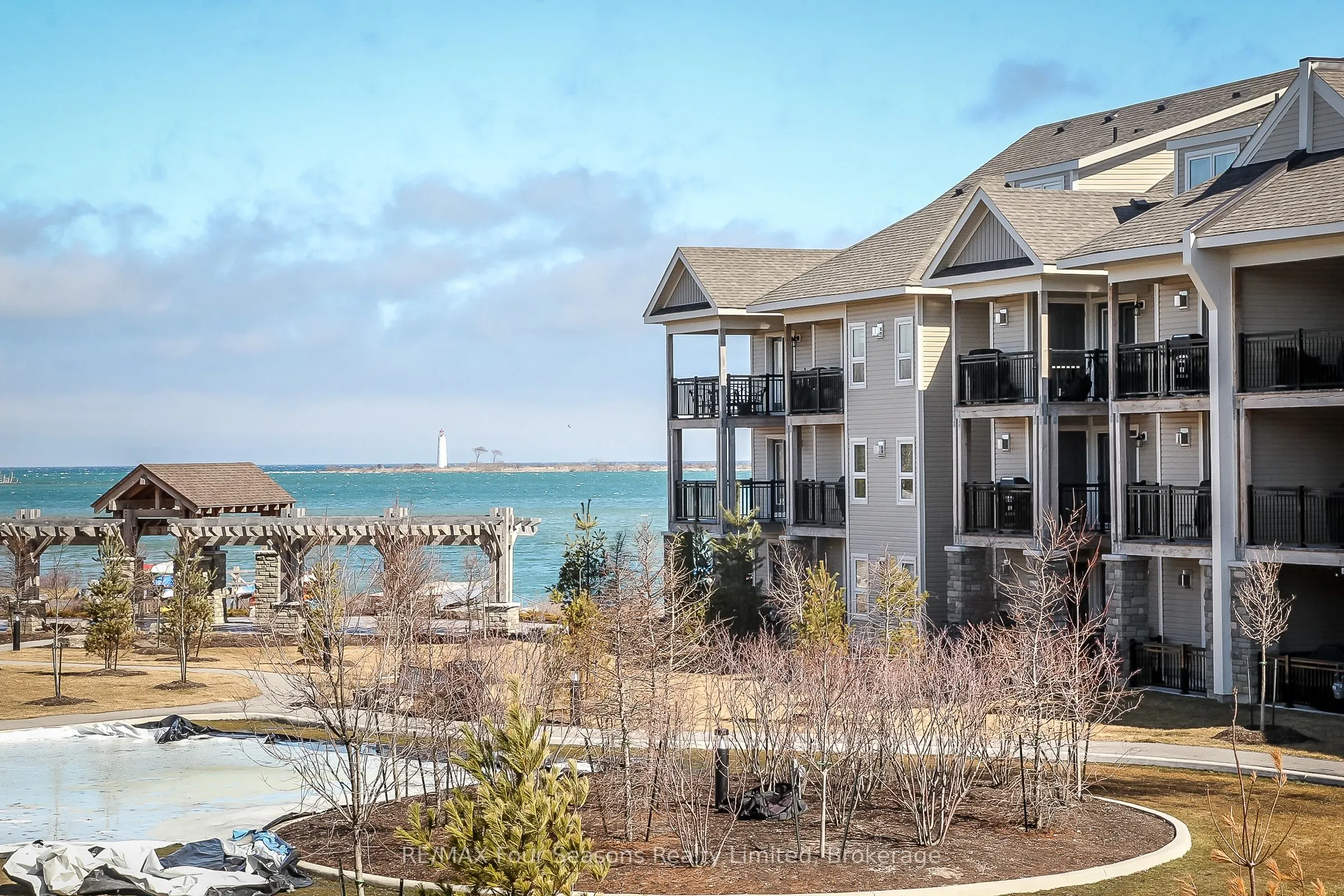 5 Anchorage Crescent, #207