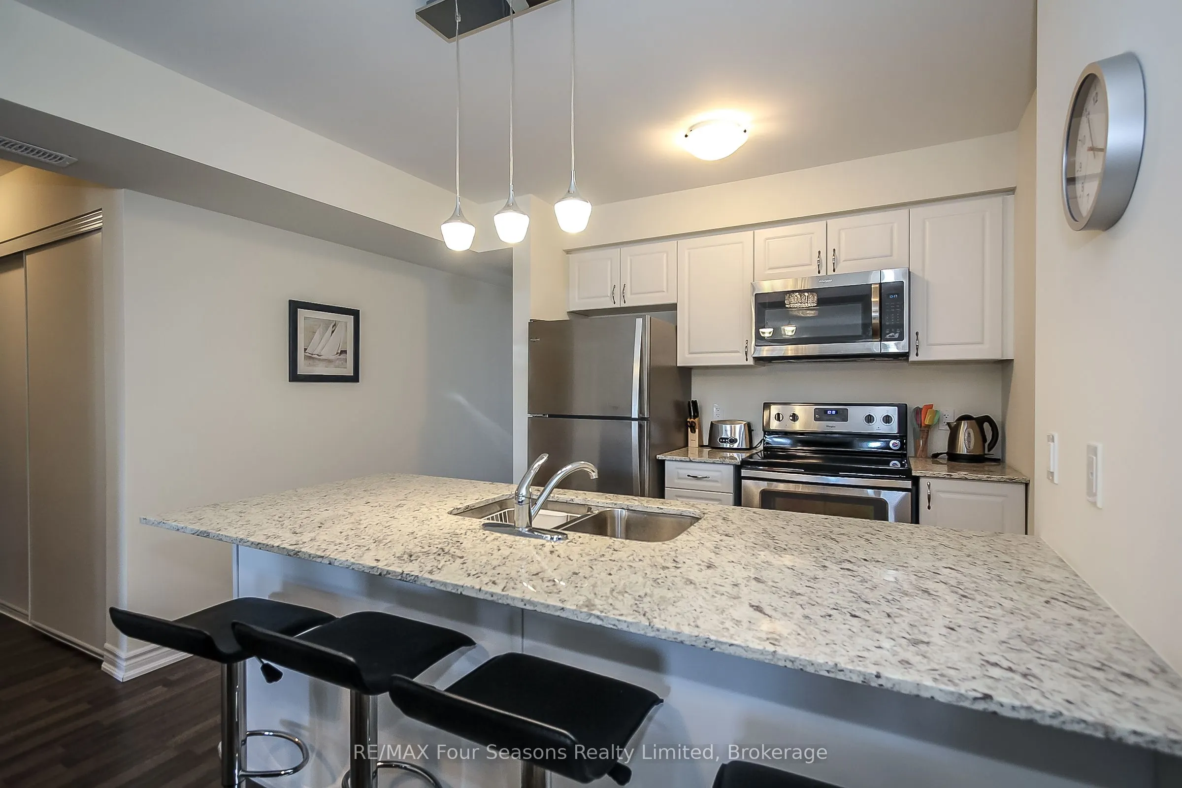 5 Anchorage Crescent, #207