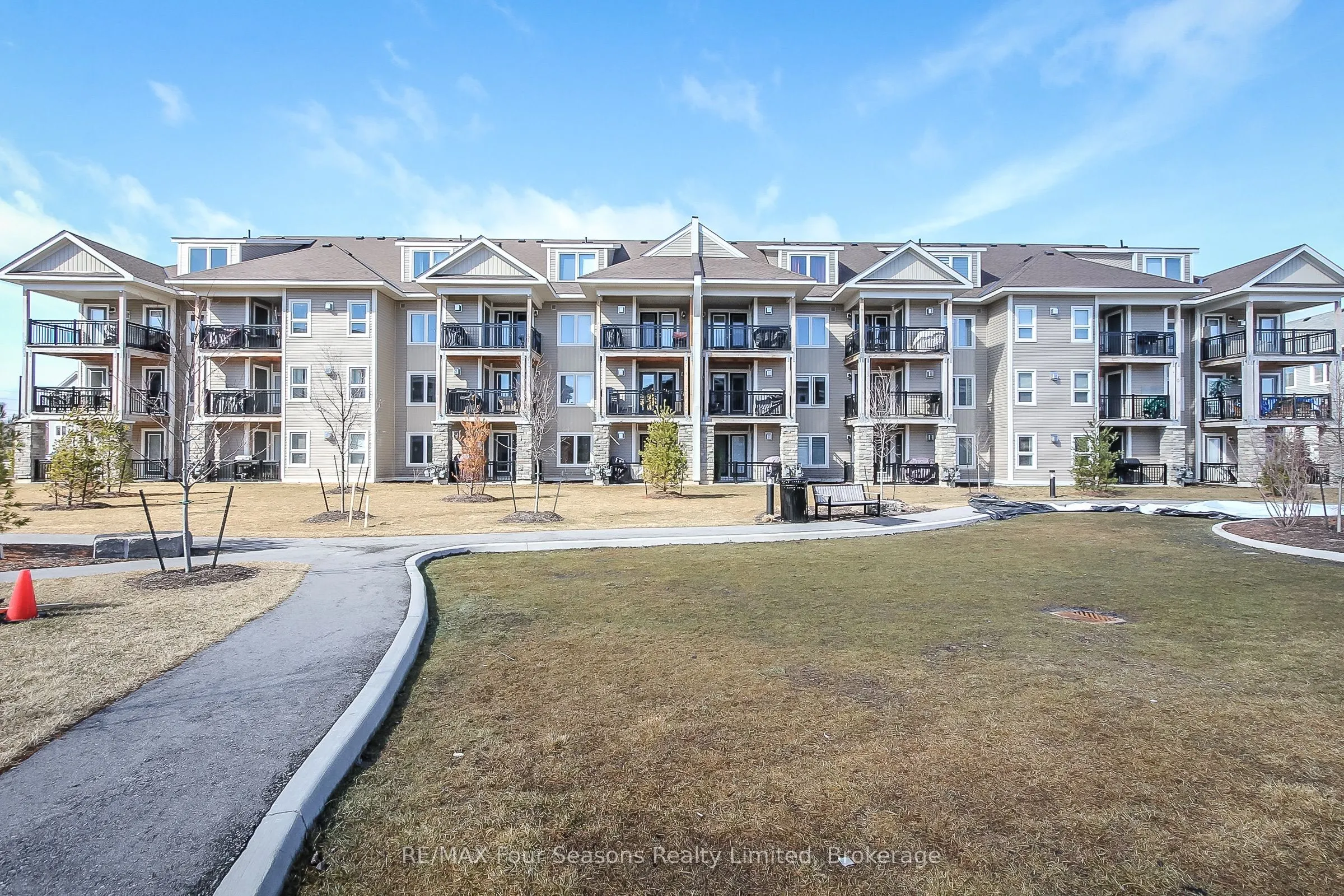 5 Anchorage Crescent, #207