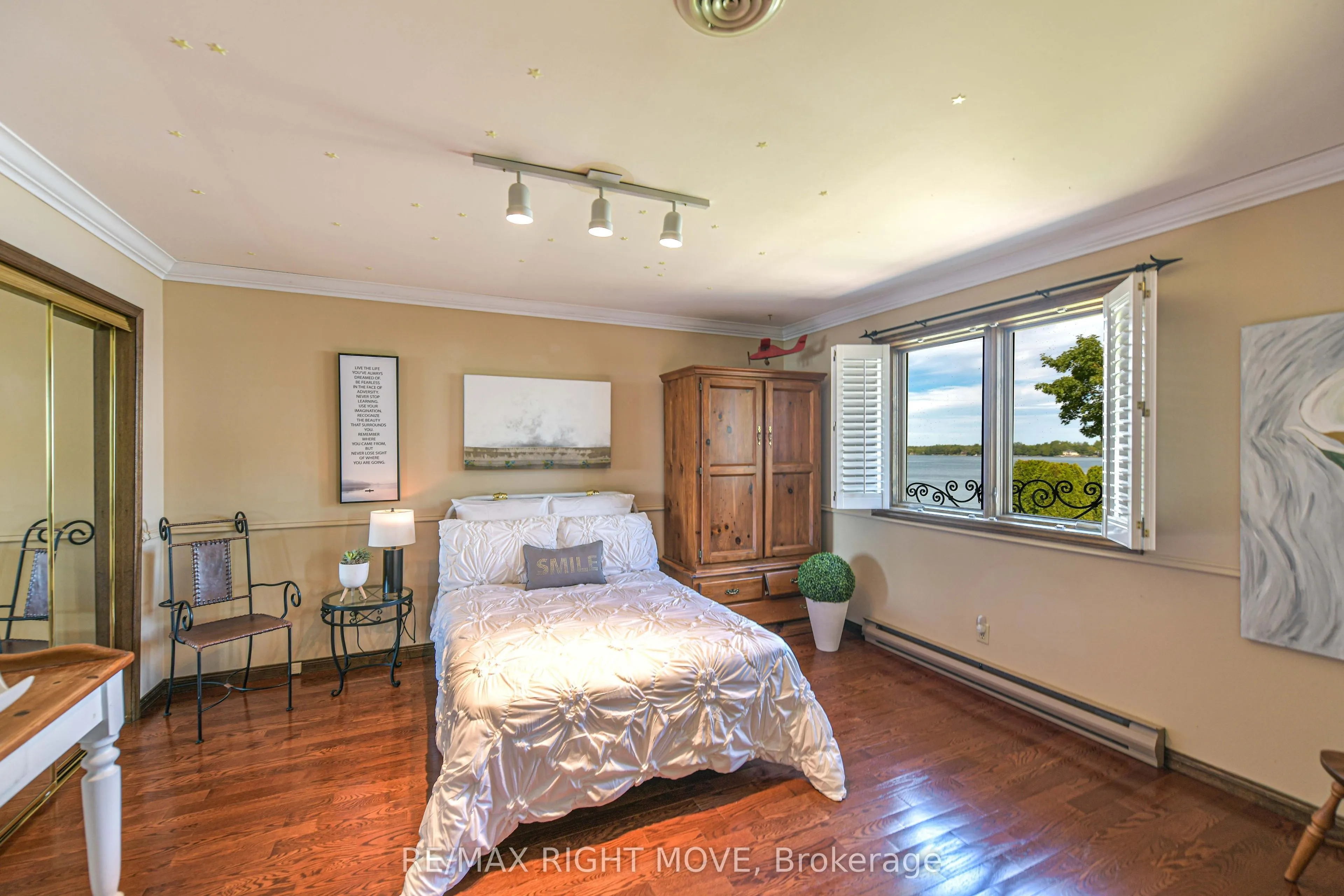 759 Broadview Avenue