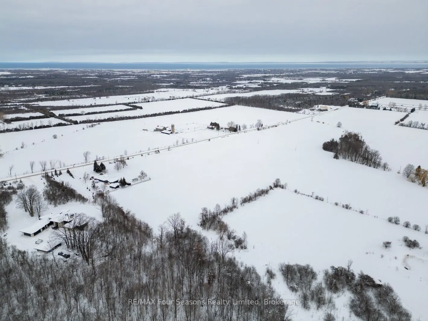 8483 36/37 NOTTAWASAGA Side Road