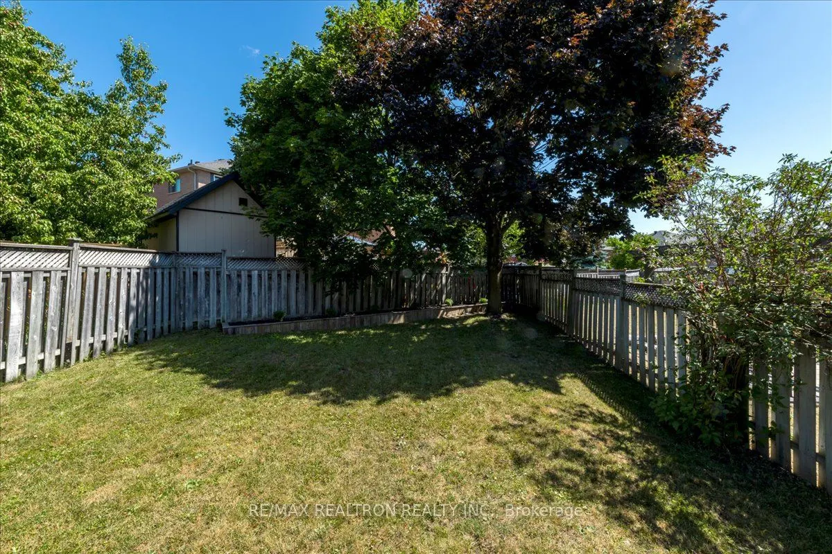 10 Laidlaw Drive
