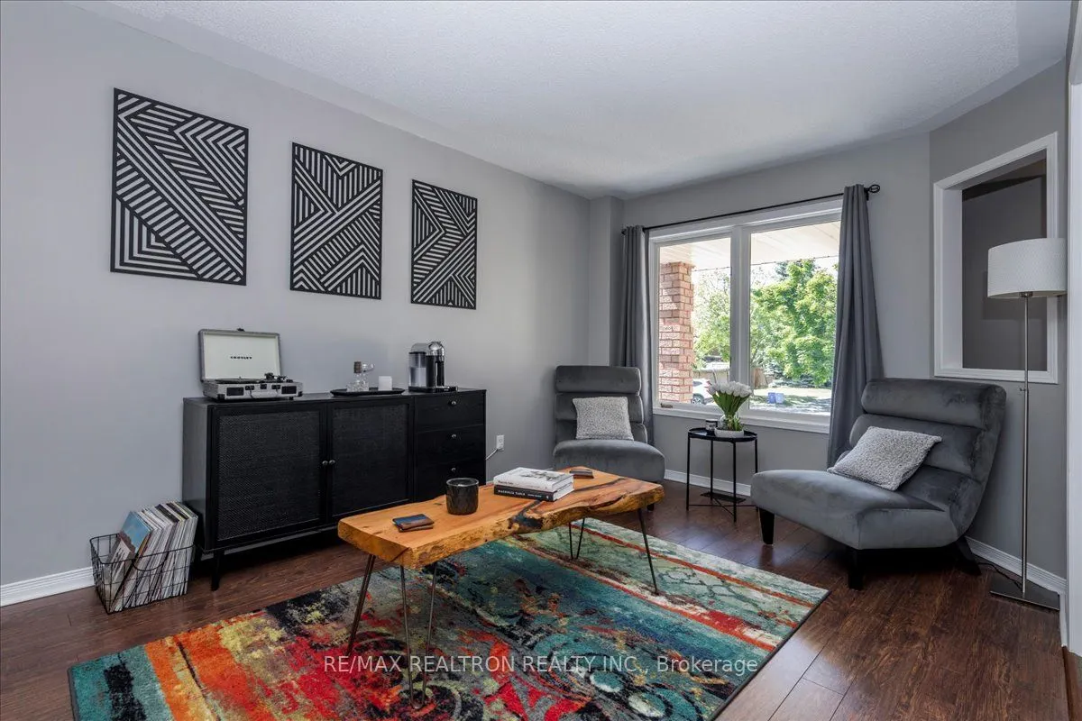 10 Laidlaw Drive