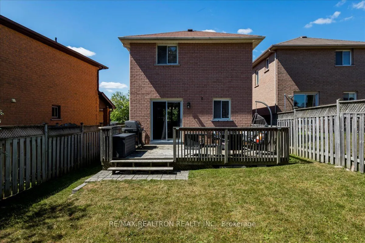 10 Laidlaw Drive