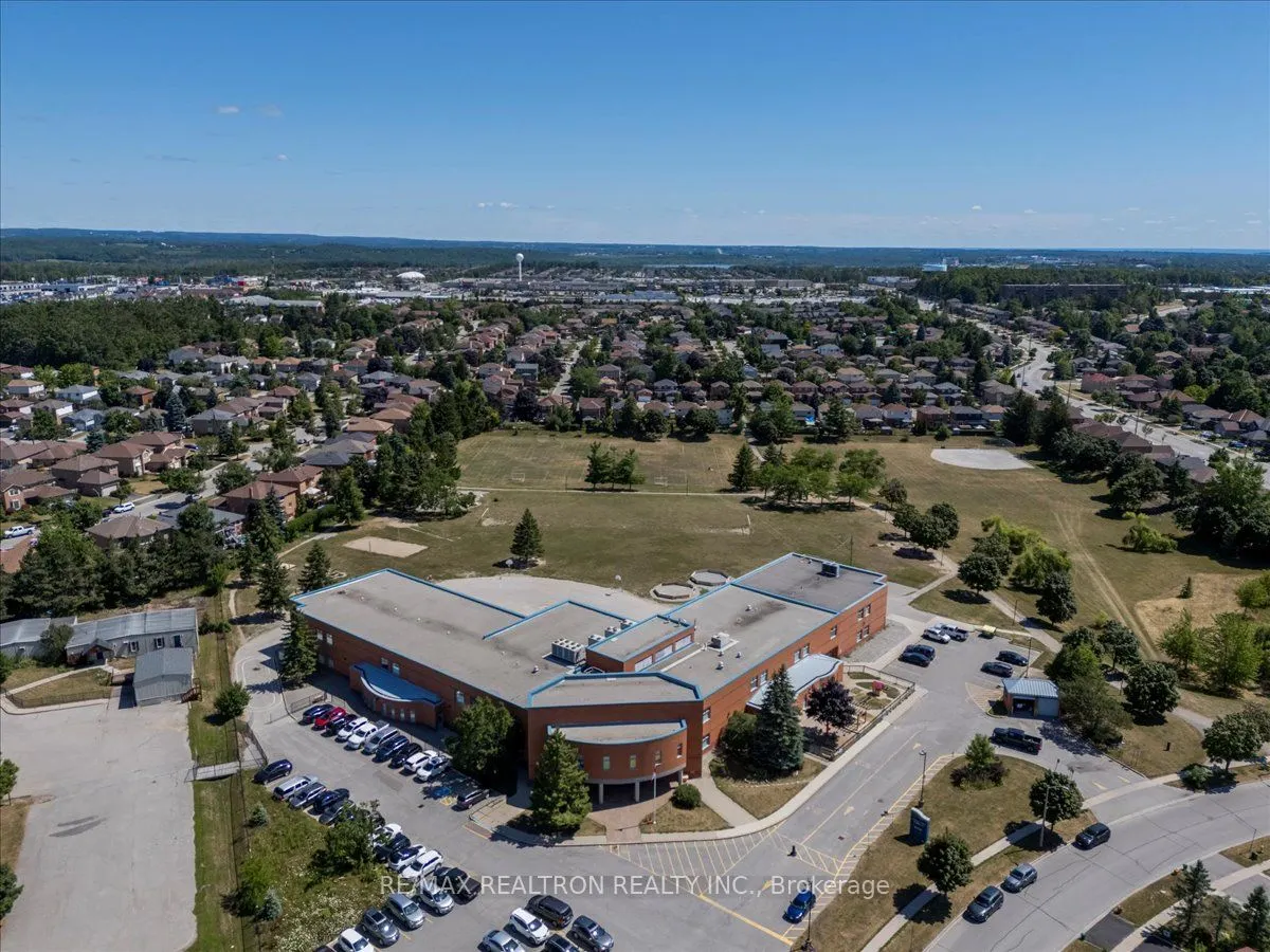 10 Laidlaw Drive