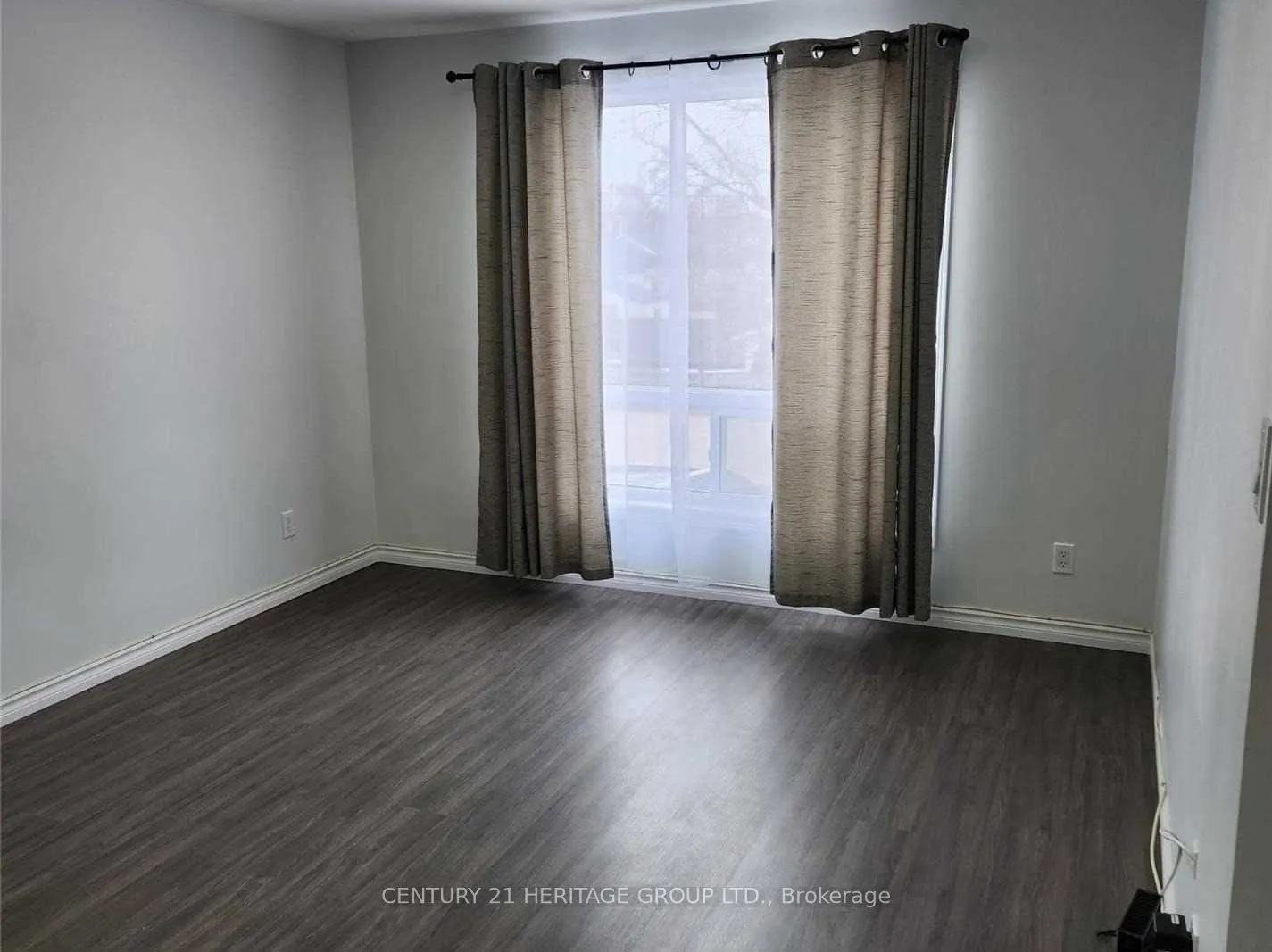 290 George Street, #B