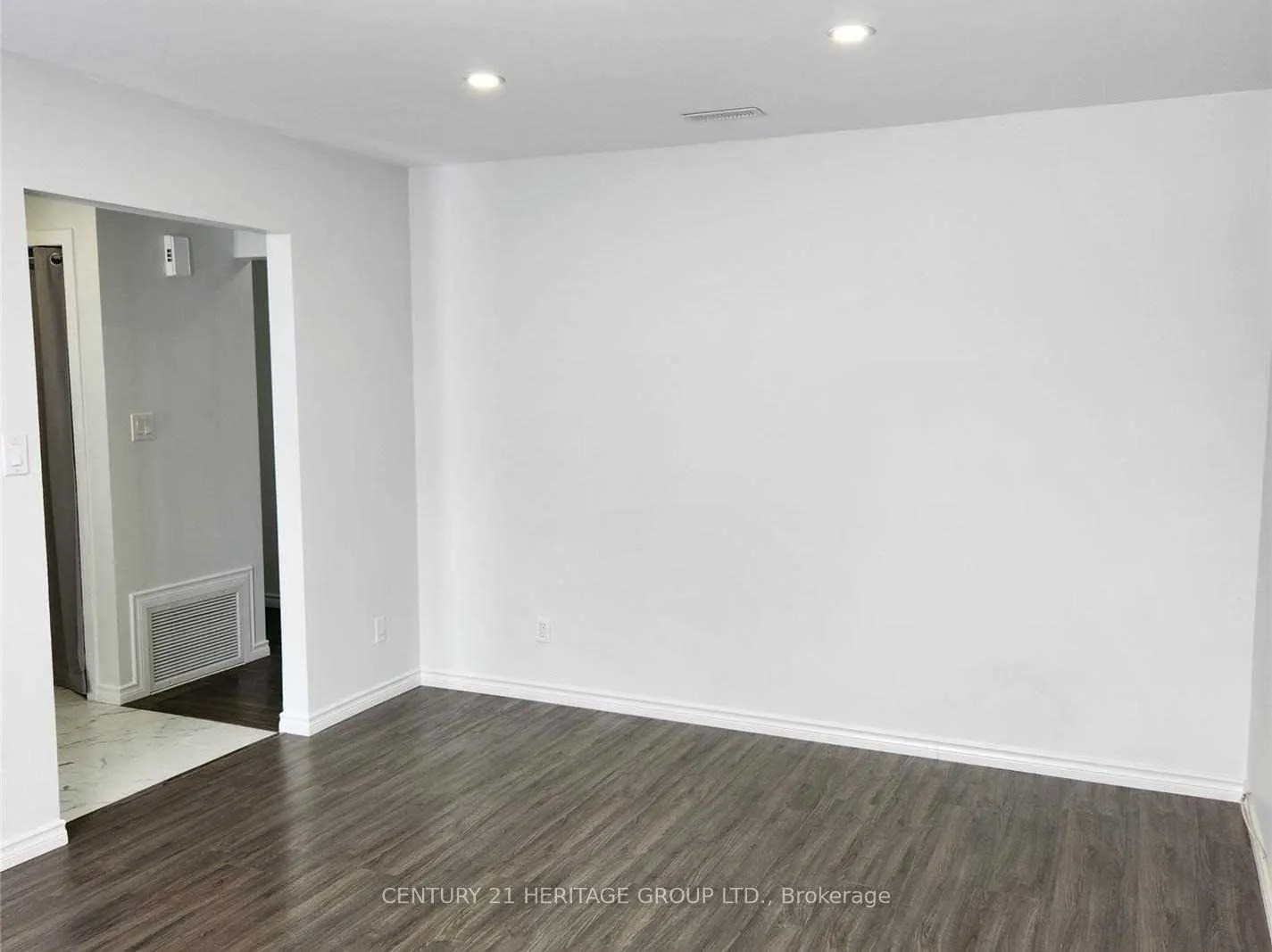 290 George Street, #B