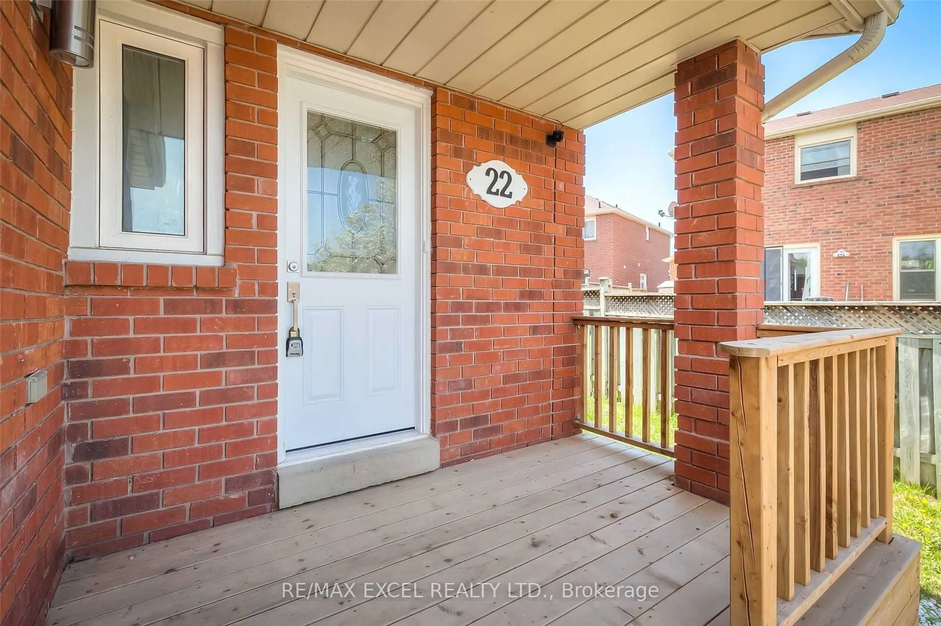 22 Weatherup Crescent