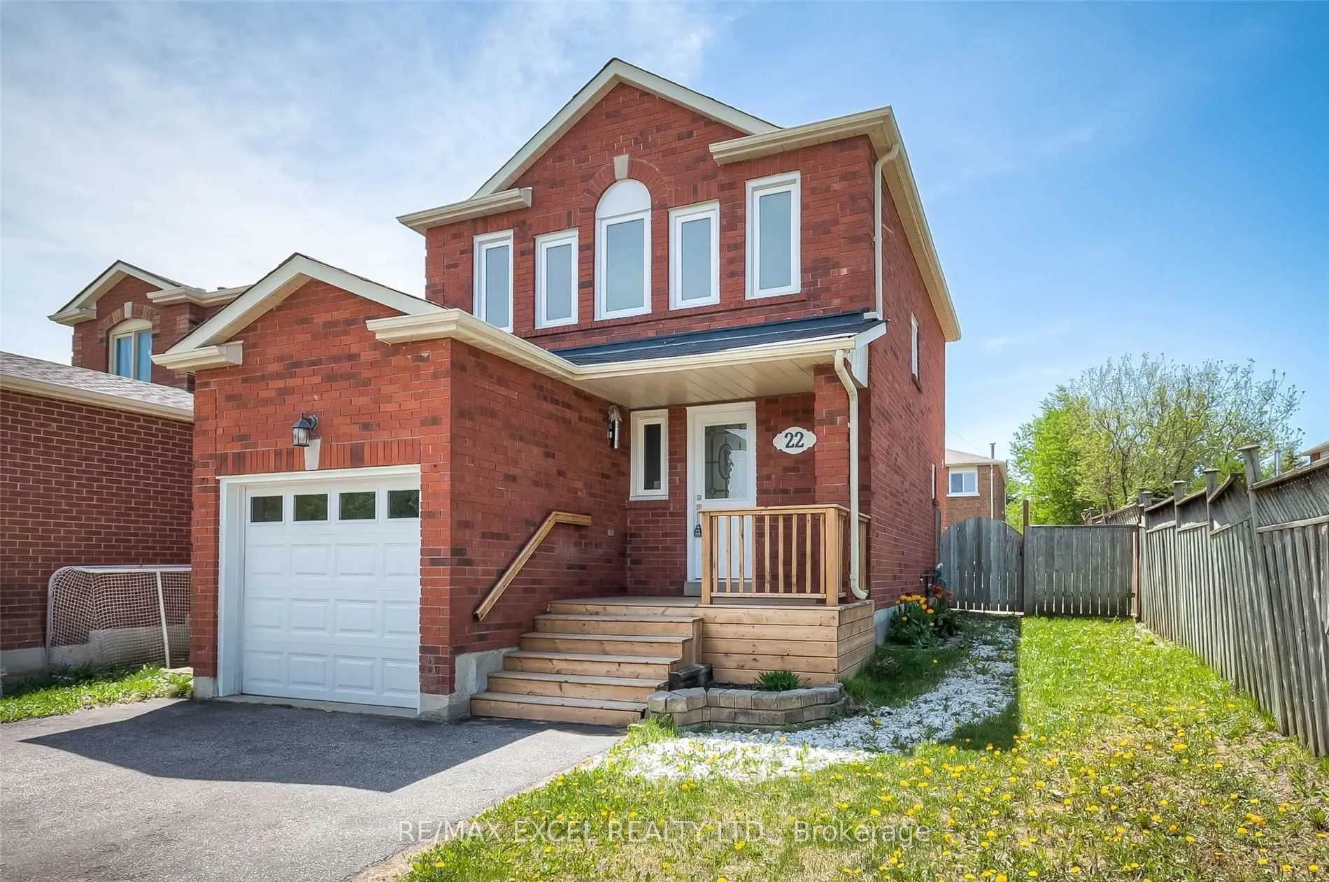 22 Weatherup Crescent