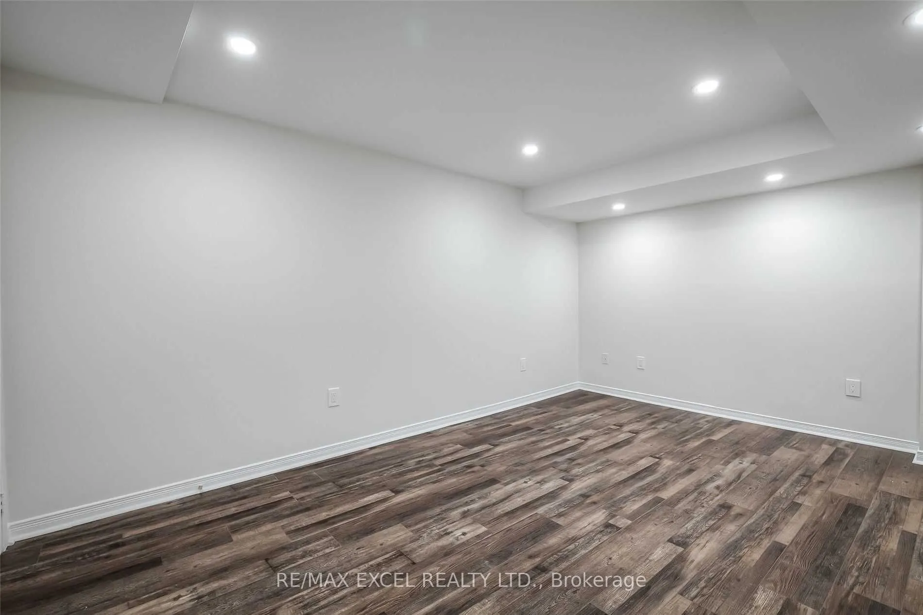 22 Weatherup Crescent