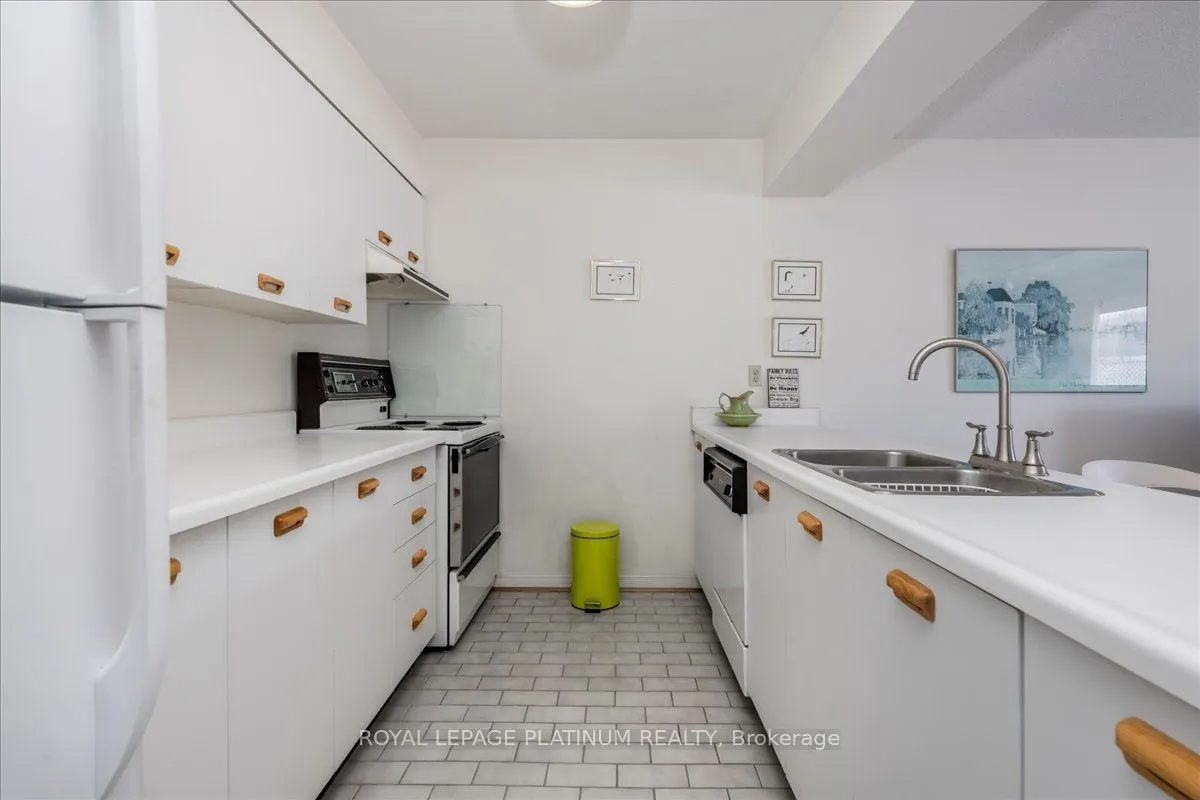71 Laguna Parkway, #21