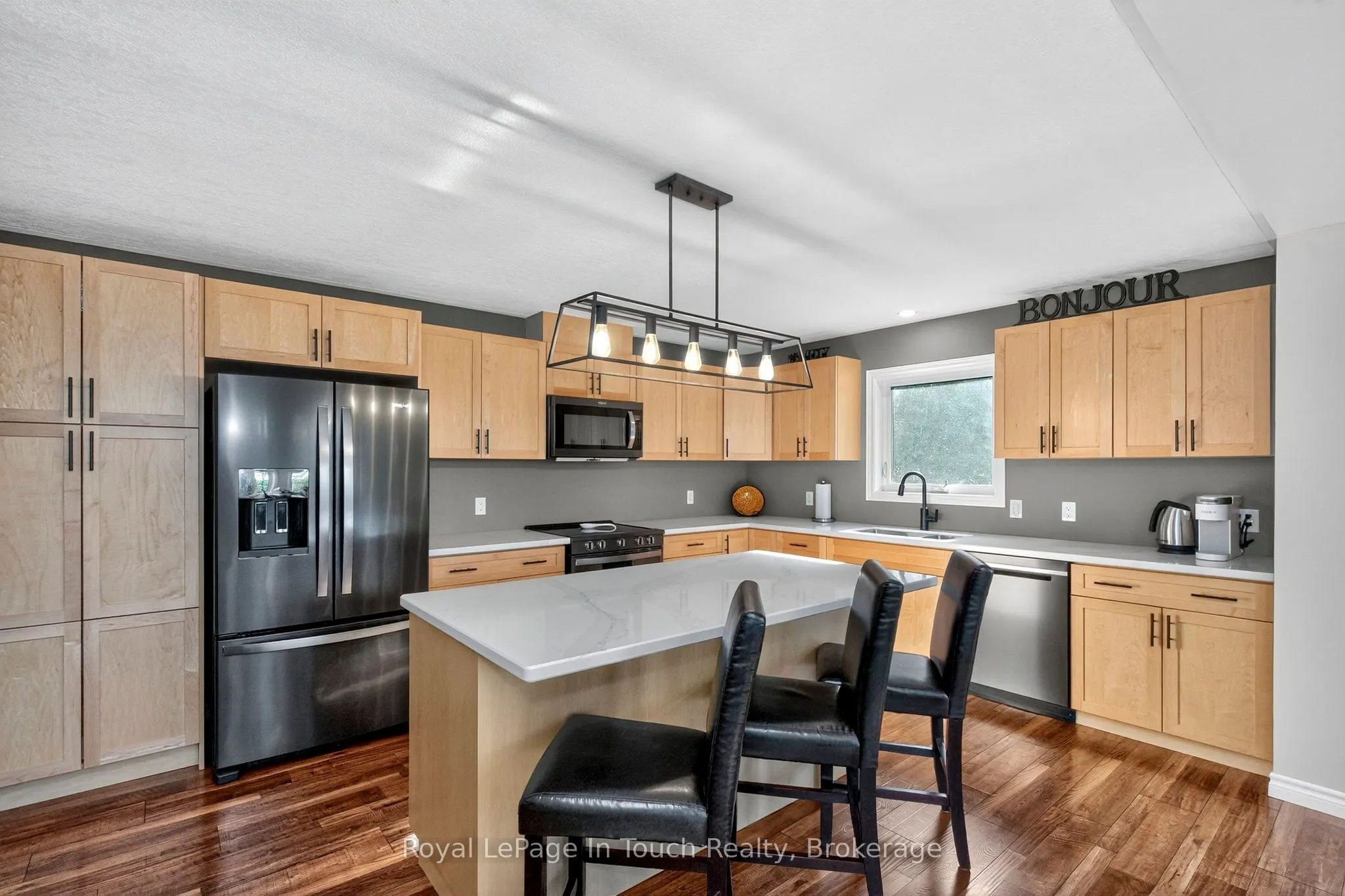 285 Dorion Road
