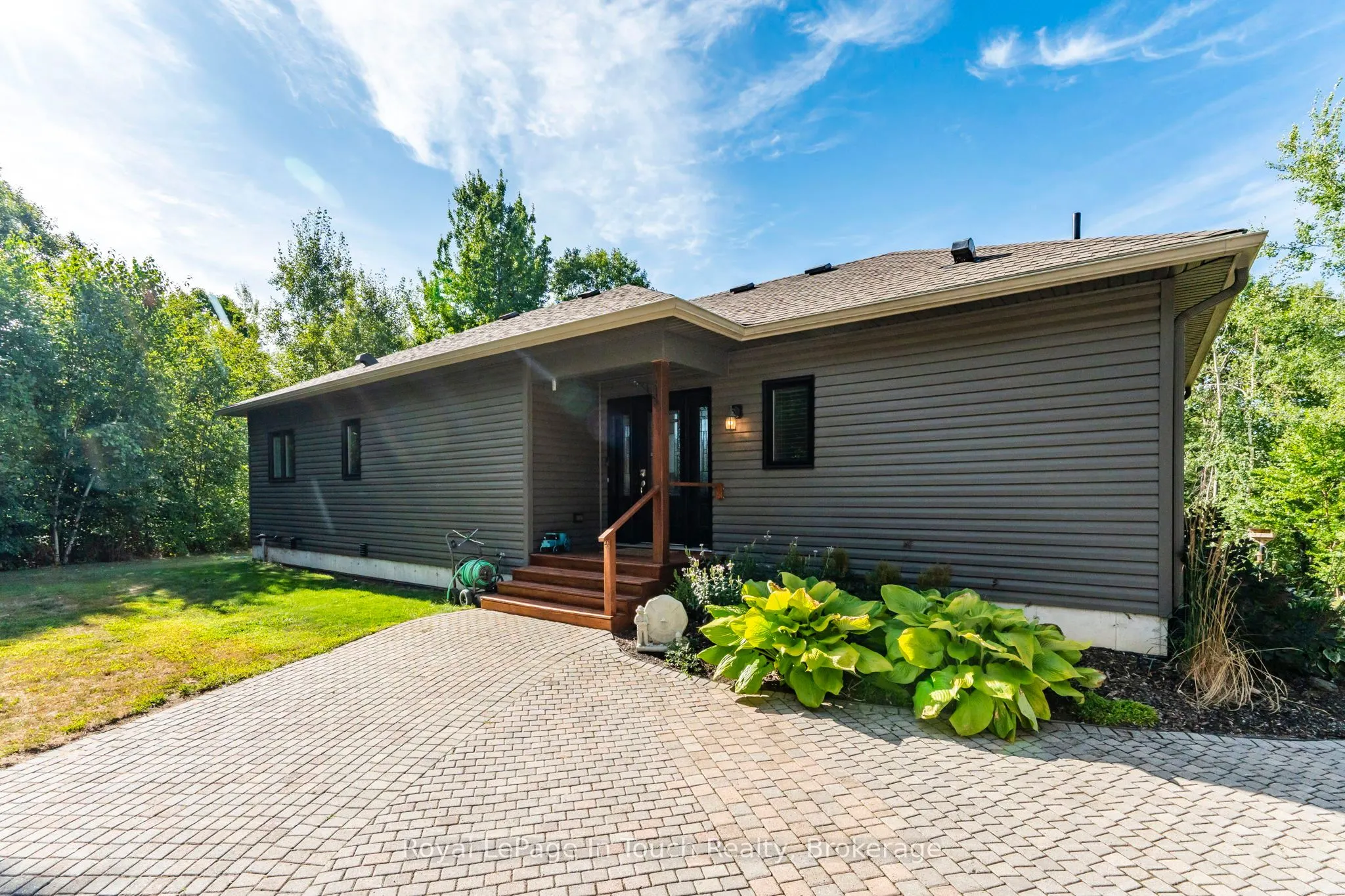 285 Dorion Road