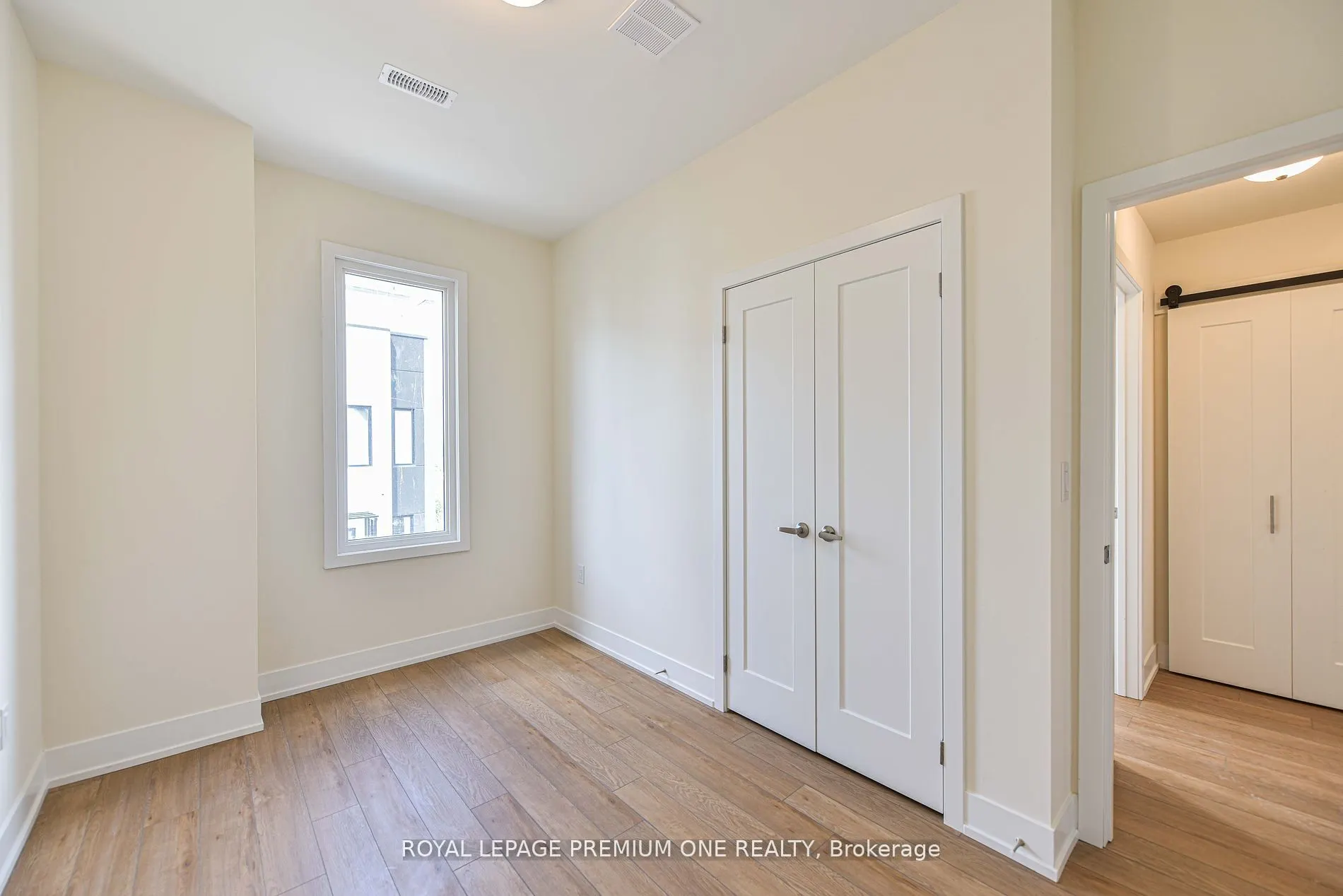12 Mariner's Pier Way