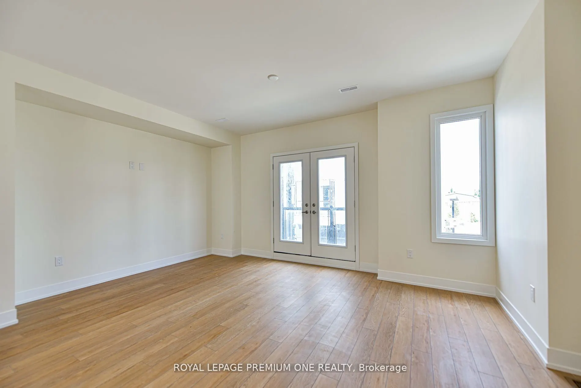 12 Mariner's Pier Way