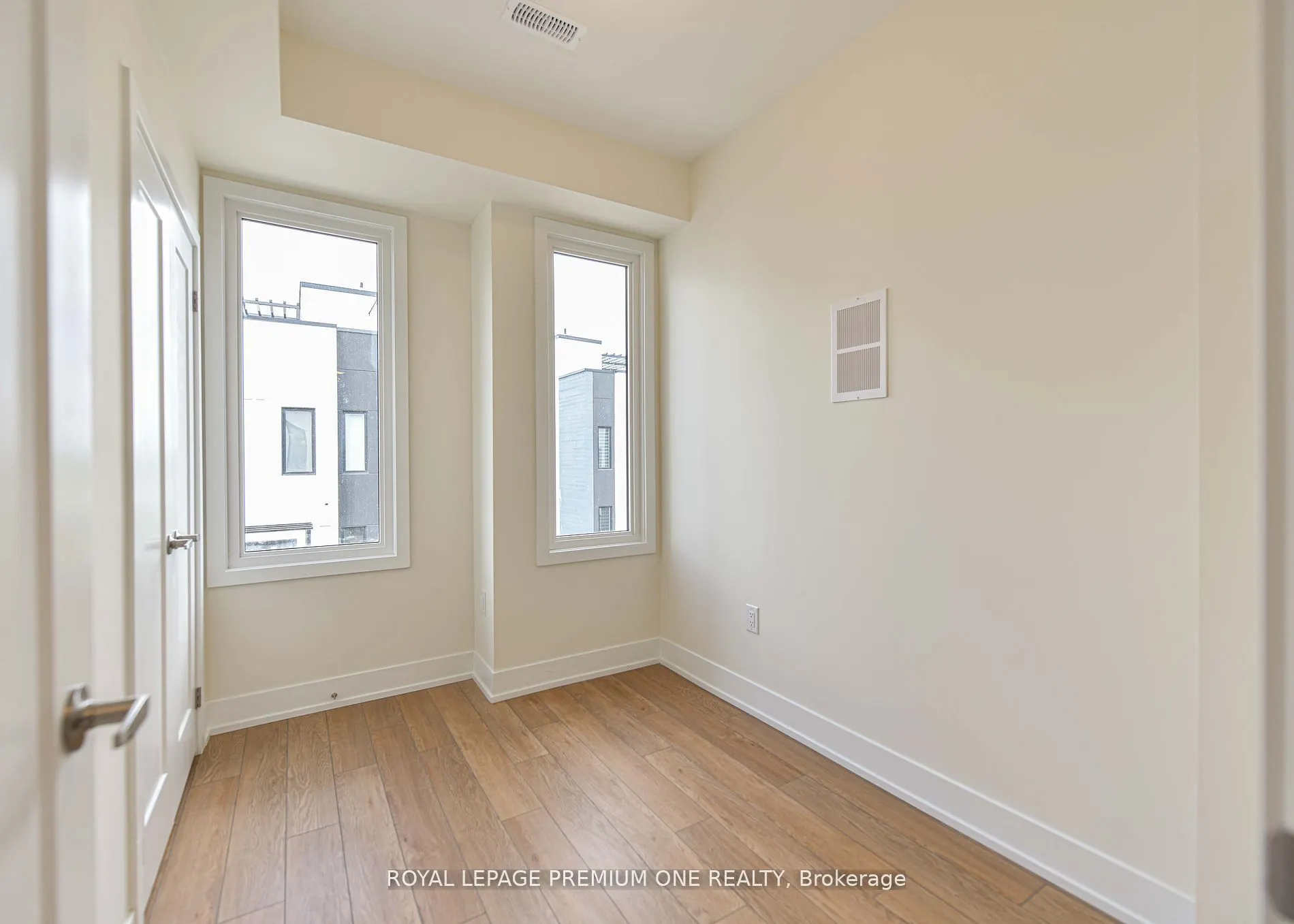 12 Mariner's Pier Way