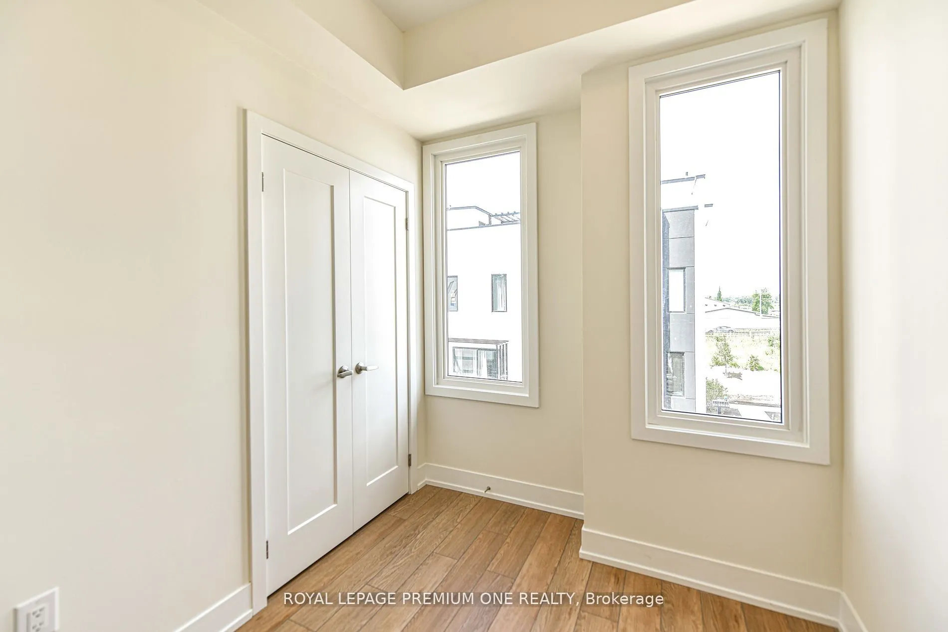 12 Mariner's Pier Way