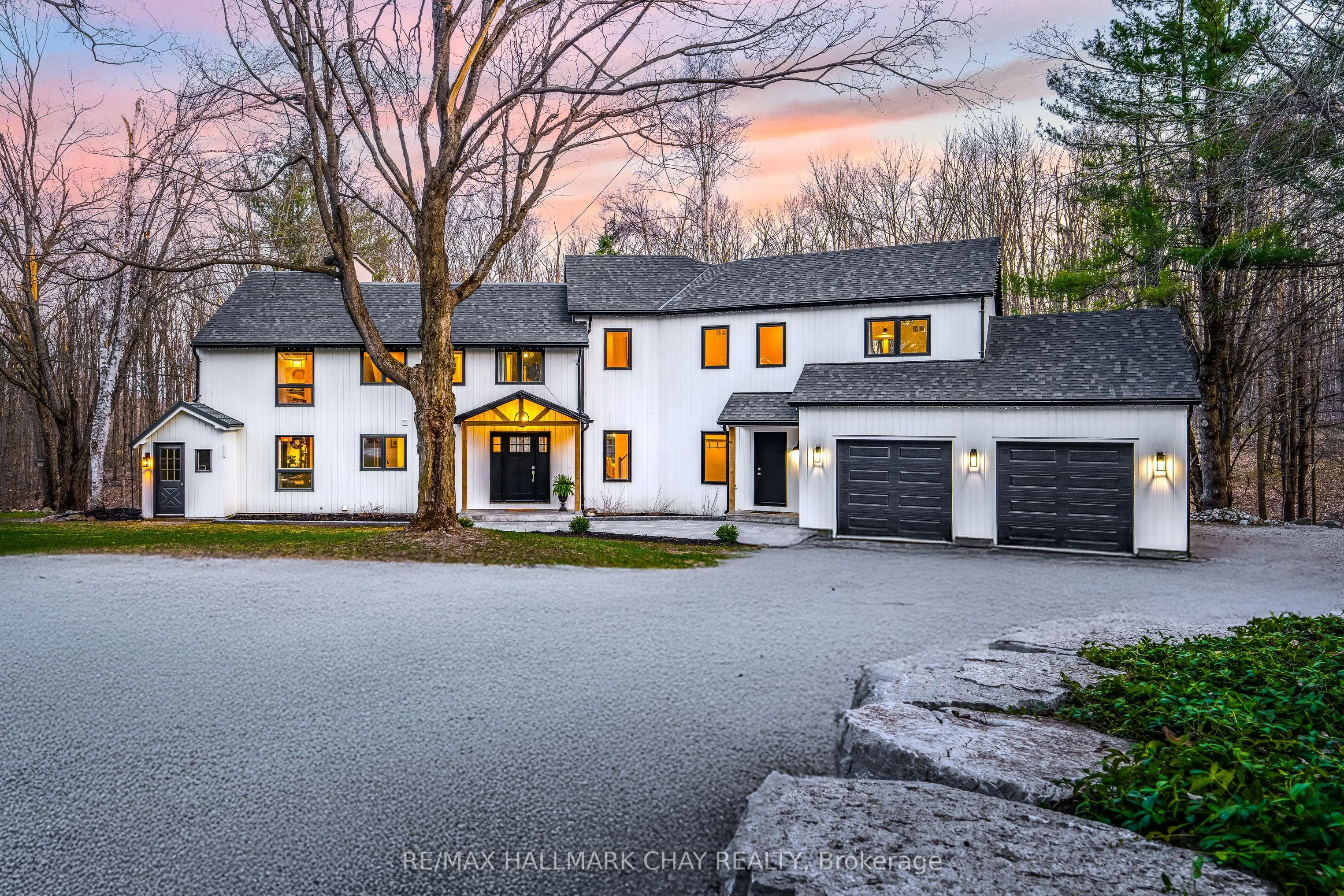 1359 Old Barrie Road E