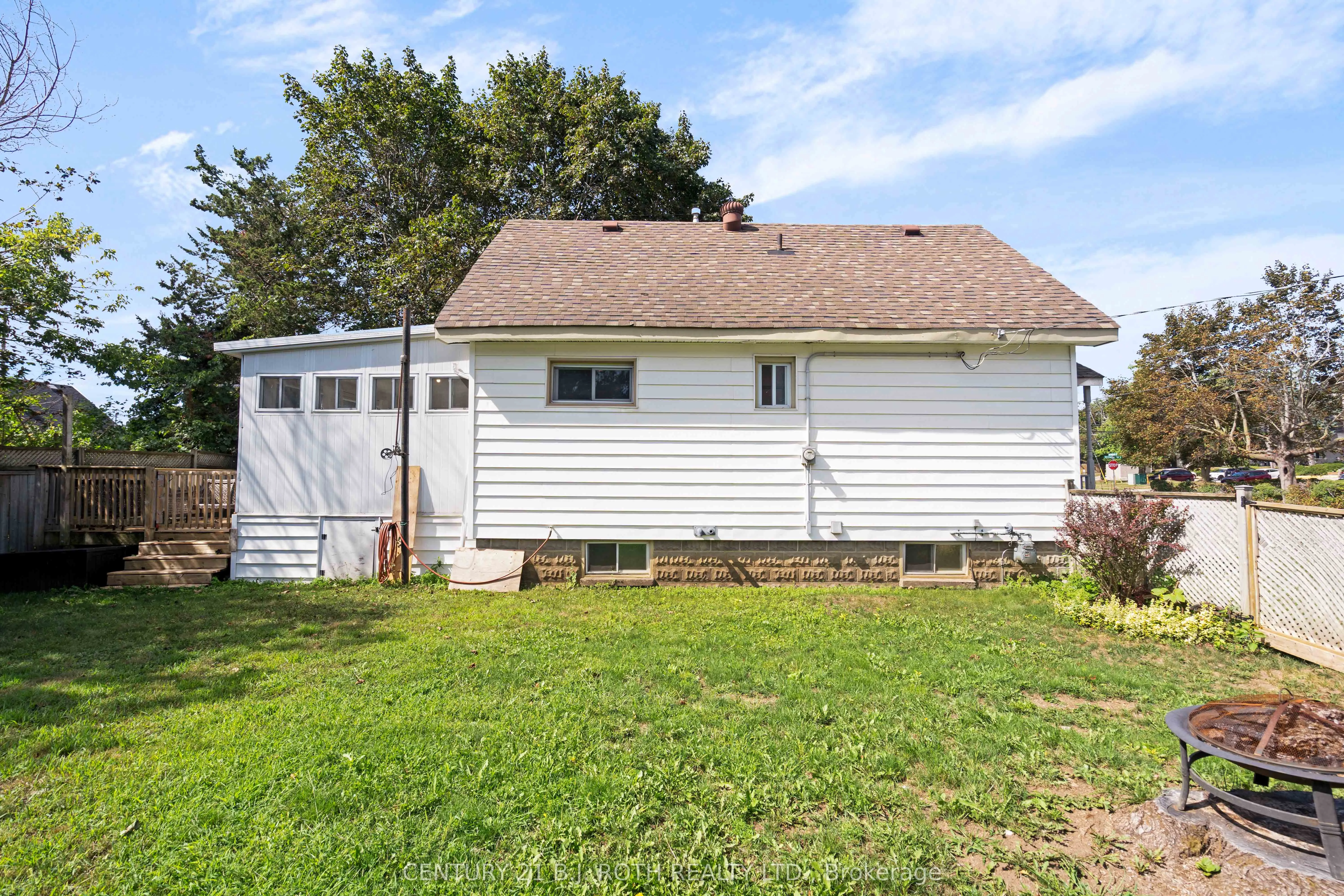 341 Nottawasaga Street