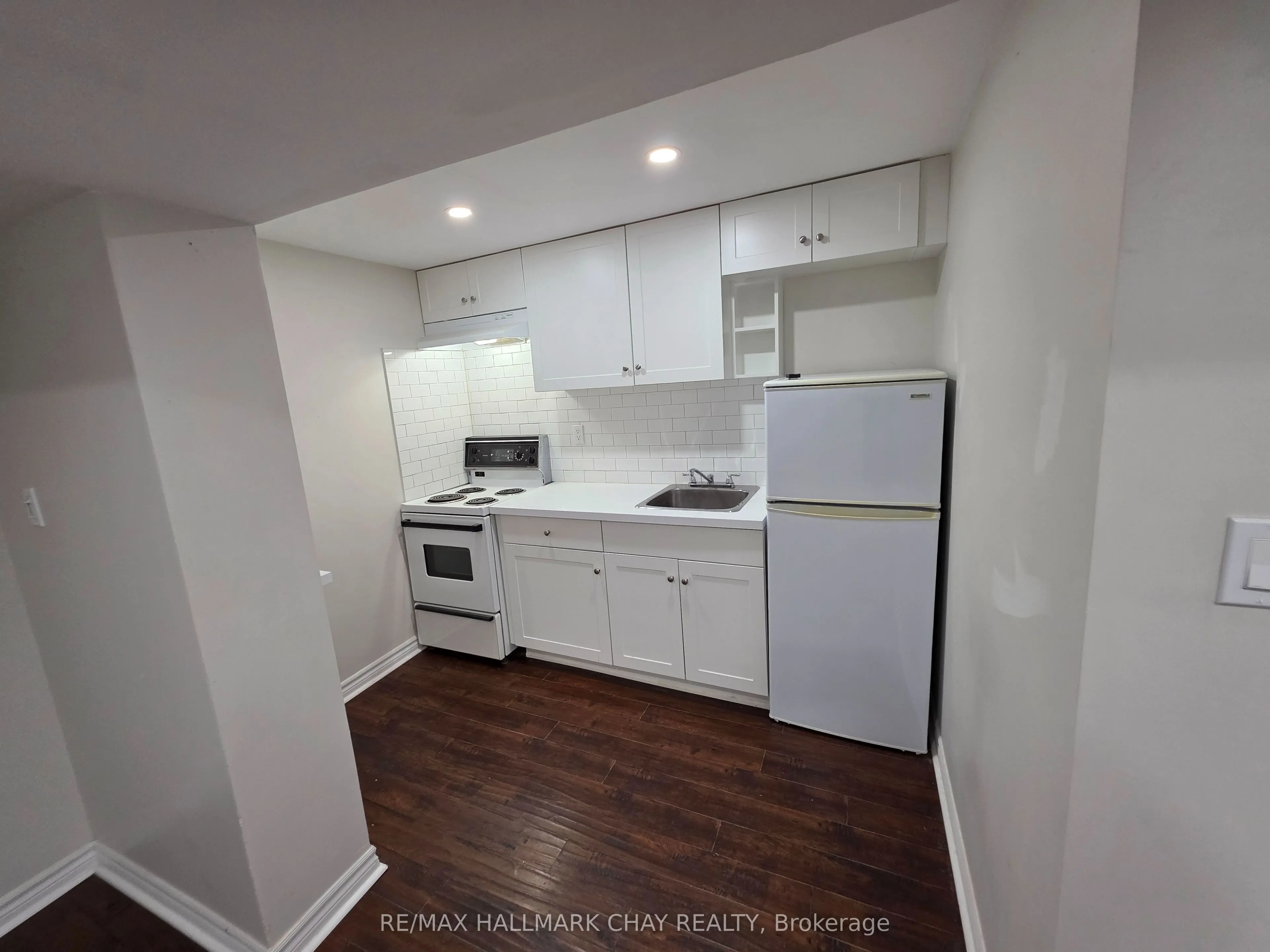 451 Leacock Drive, #Lower