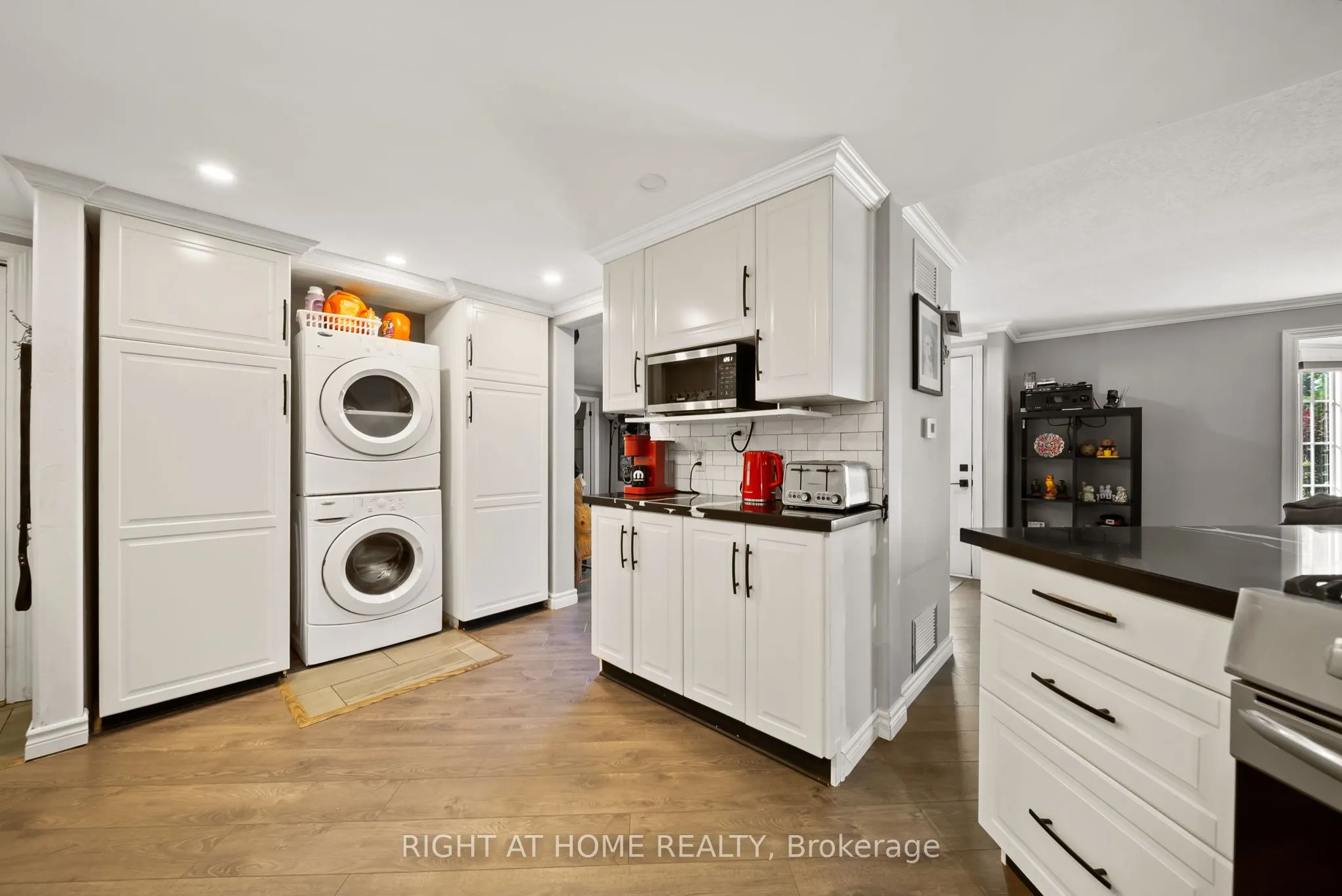 1 MAPLE Crescent