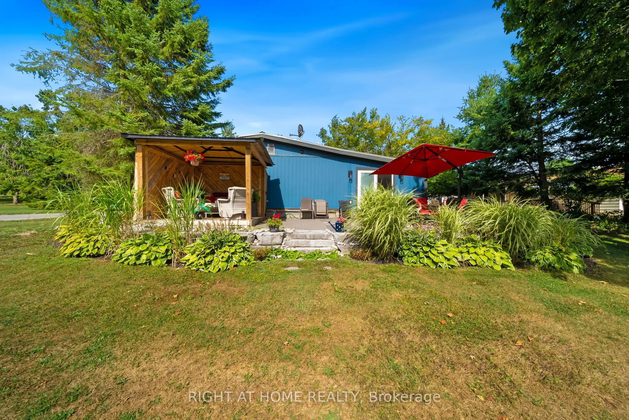 1 MAPLE Crescent