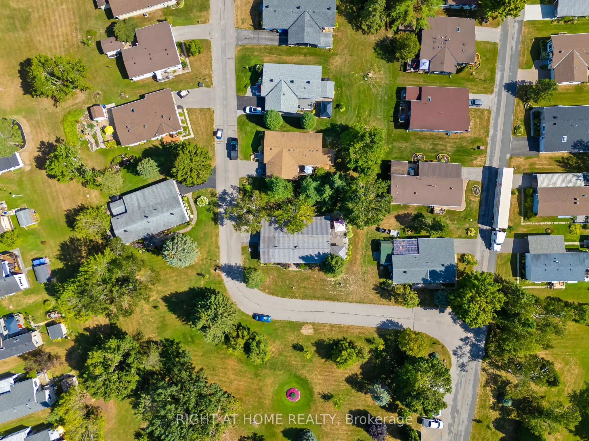 1 MAPLE Crescent