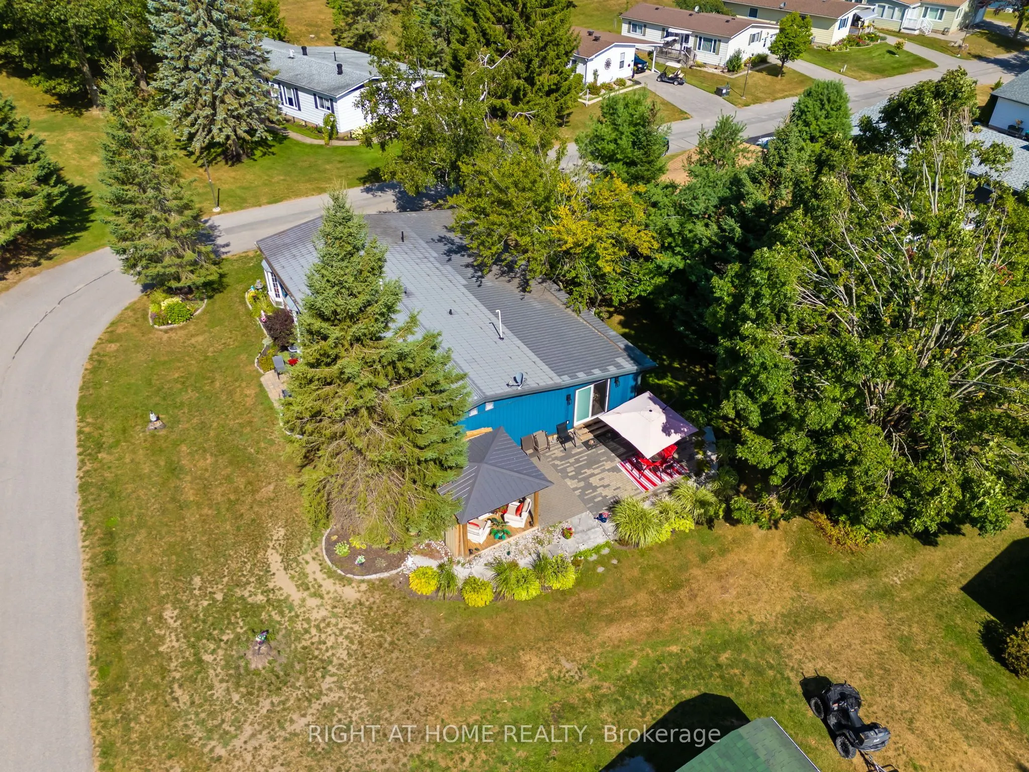 1 MAPLE Crescent