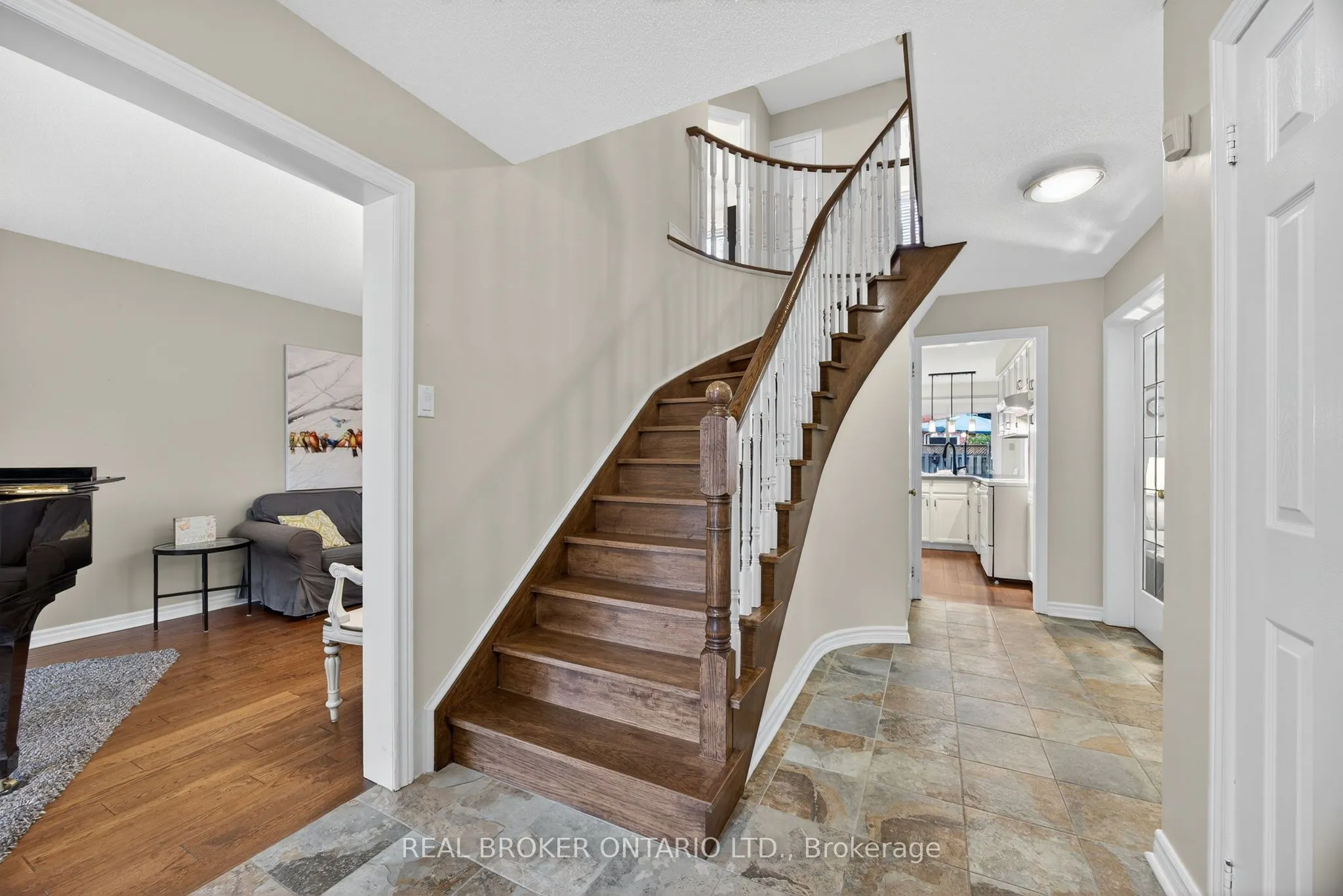 13 BALLISTON Road