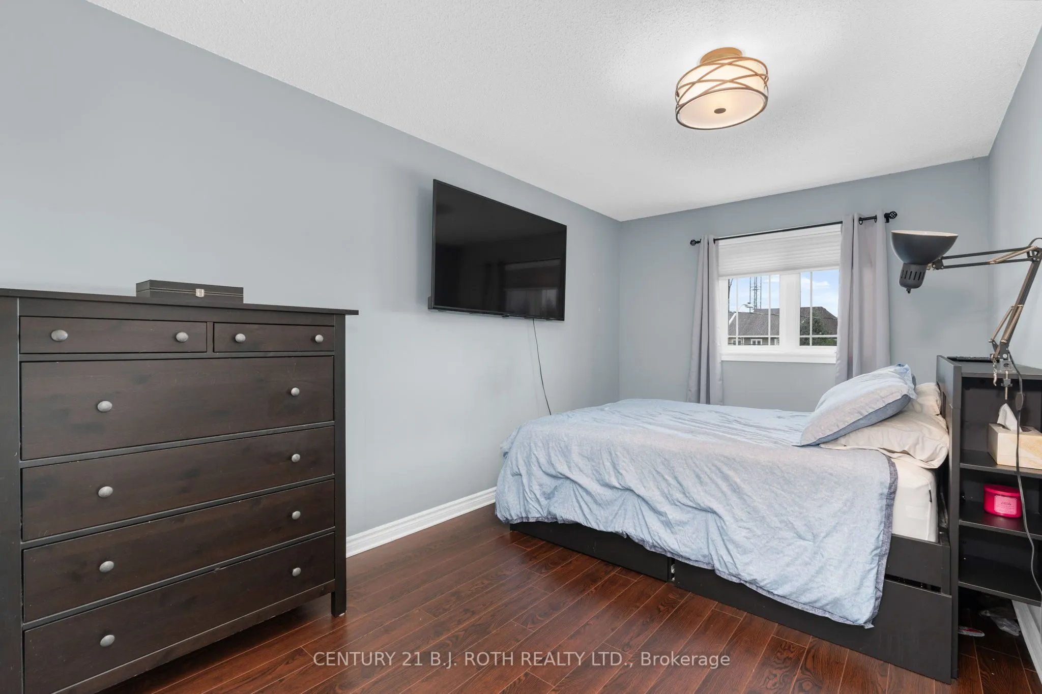 221 Harvie Road, #40