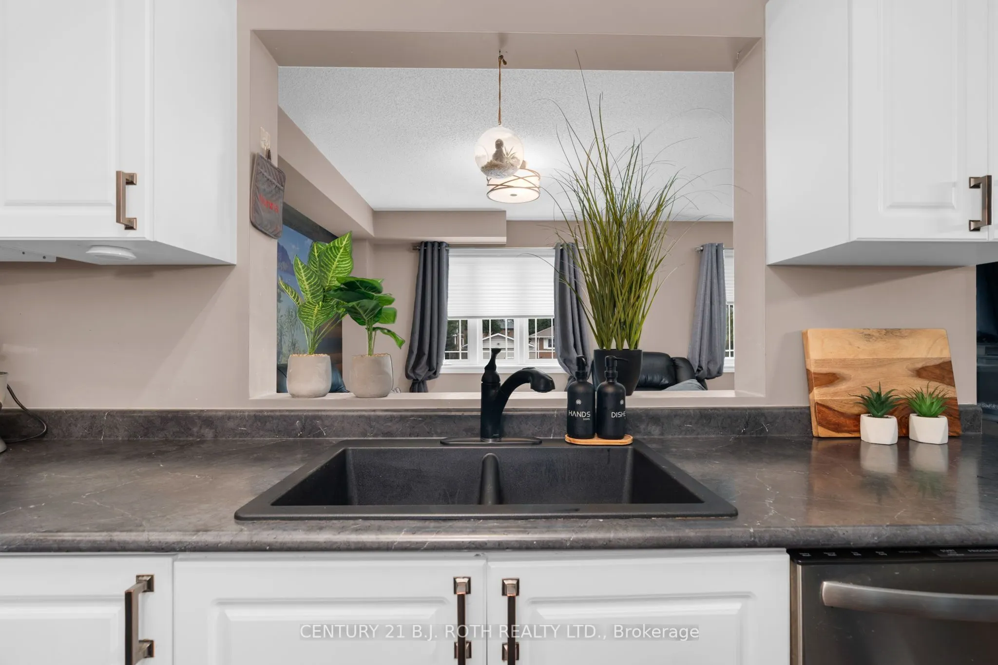 221 Harvie Road, #40