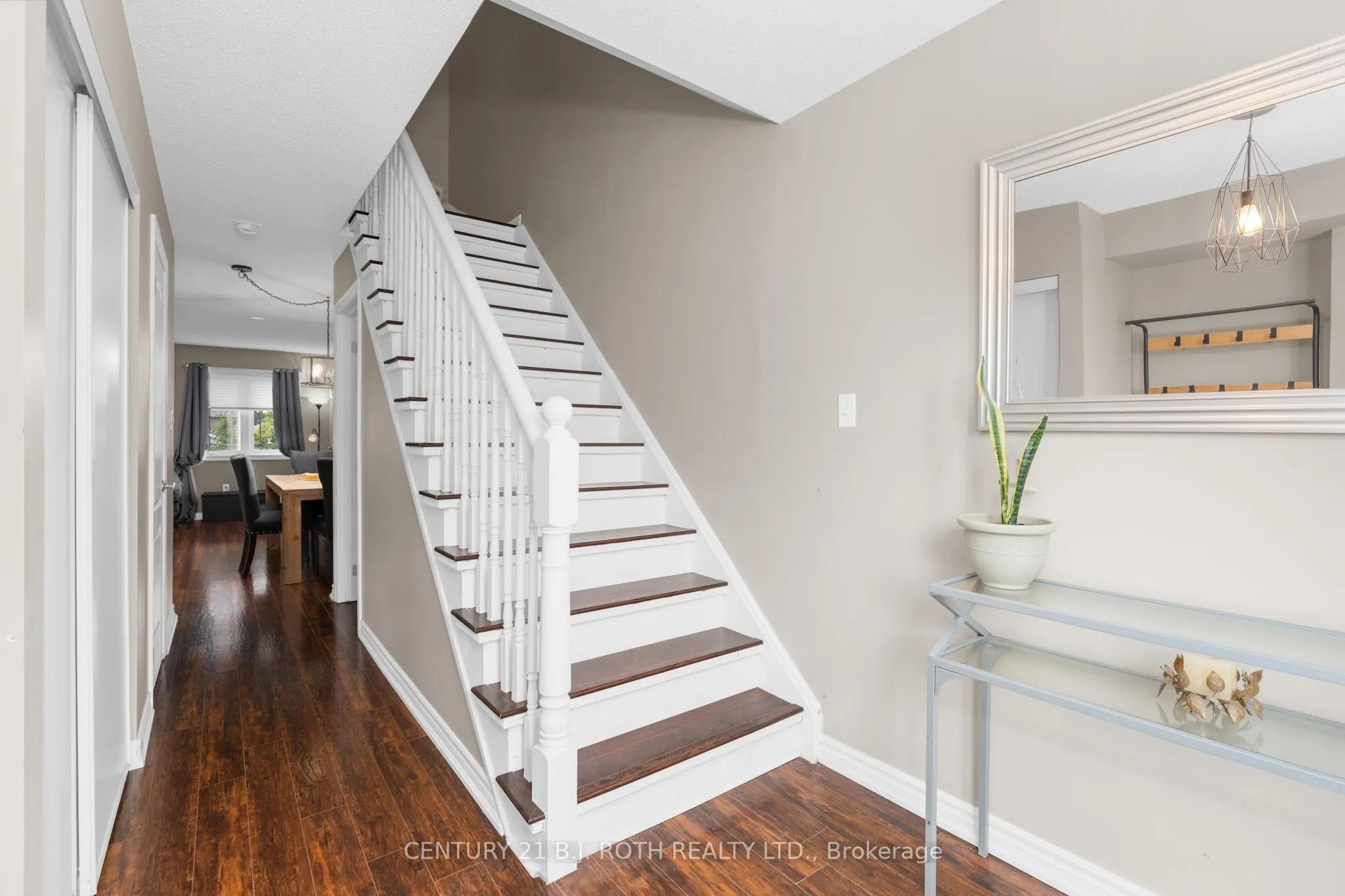 221 Harvie Road, #40