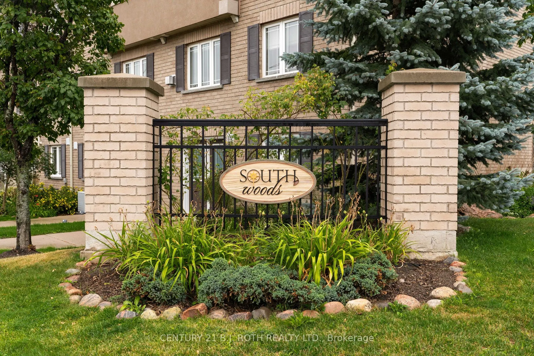221 Harvie Road, #40