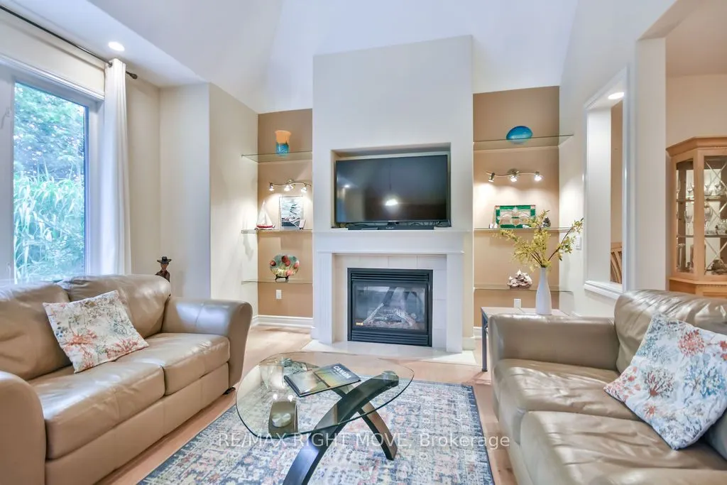 5 INVERMARA Court, #6