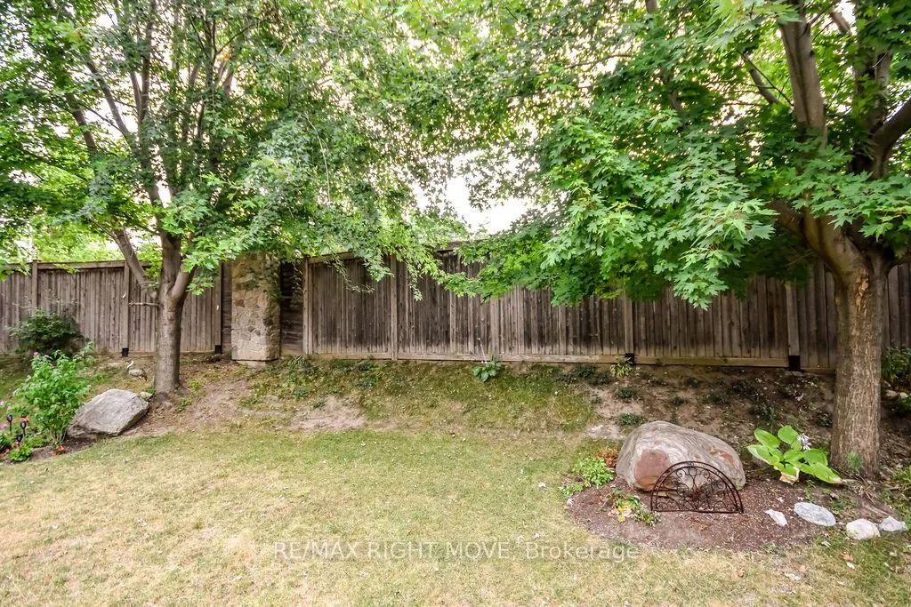 5 INVERMARA Court, #6