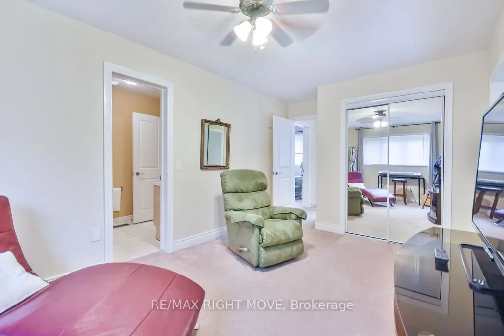 5 INVERMARA Court, #6
