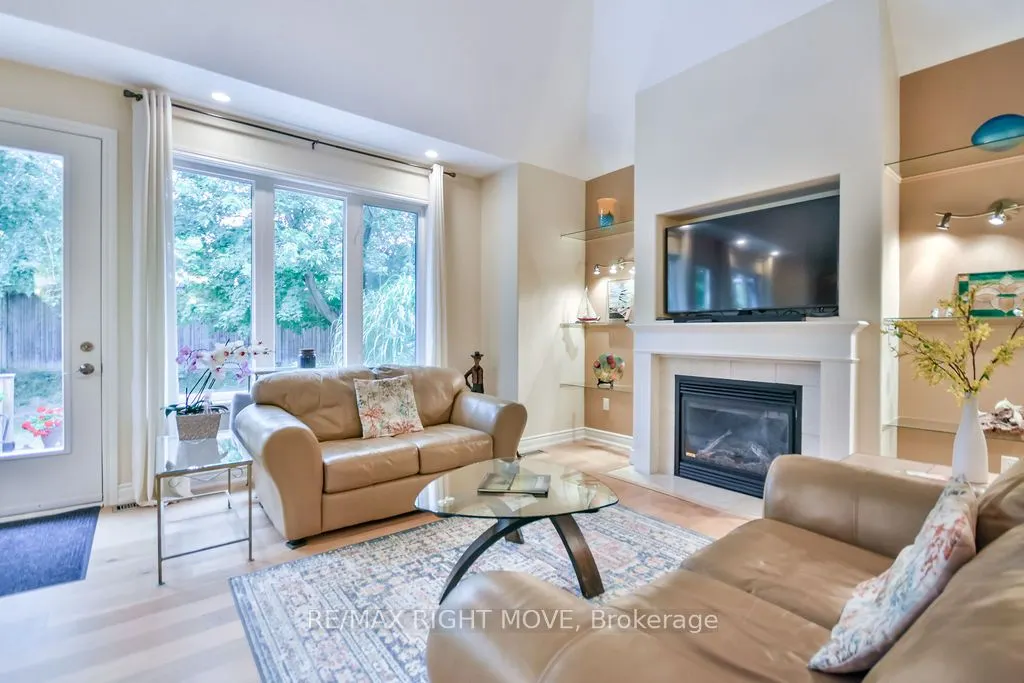5 INVERMARA Court, #6