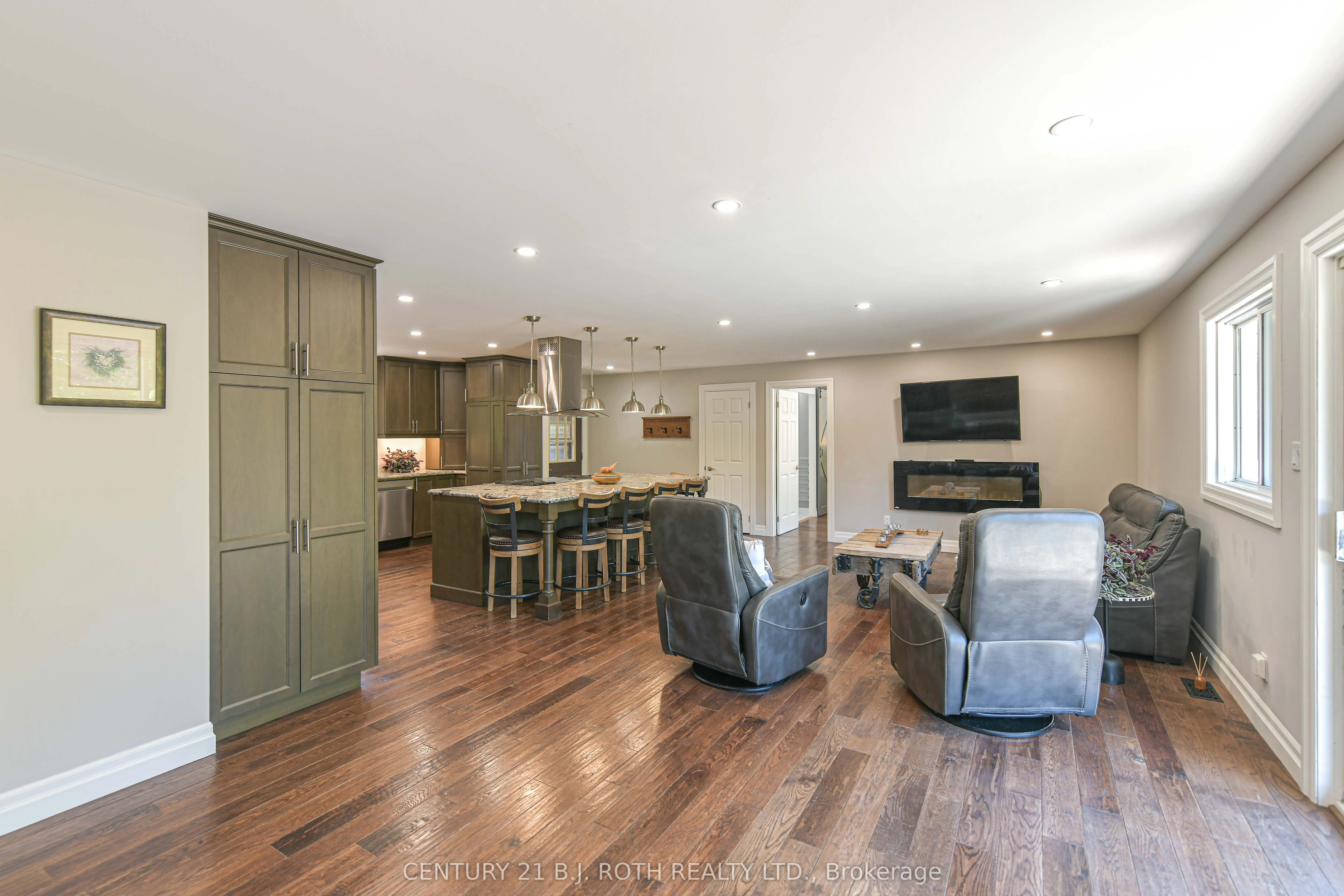 3193 Muskoka Street