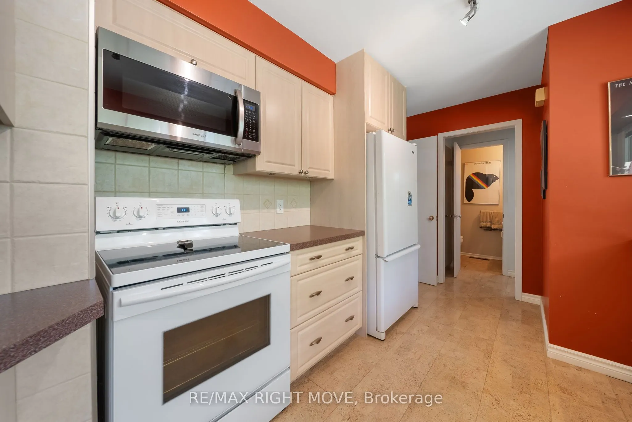 2551 Amigo Drive