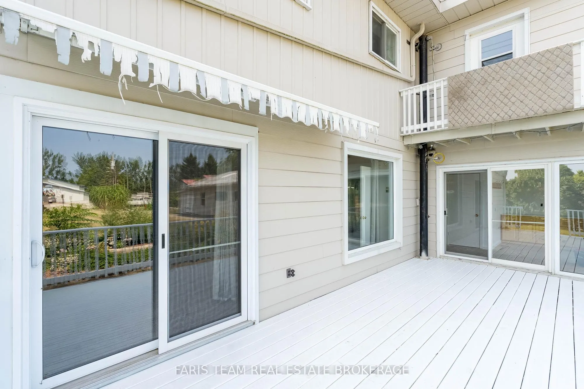 346 Lafontaine Road W