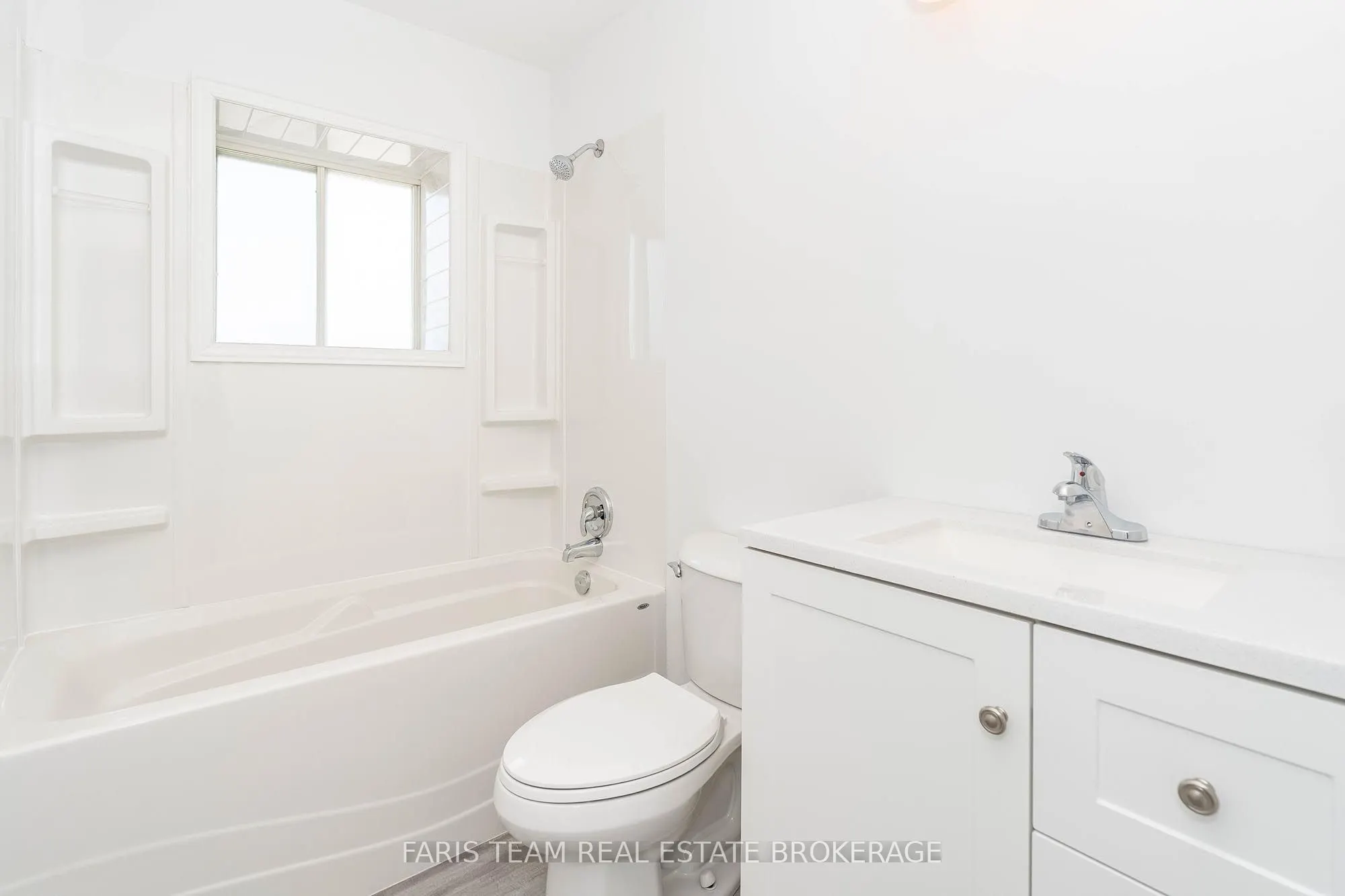 346 Lafontaine Road W