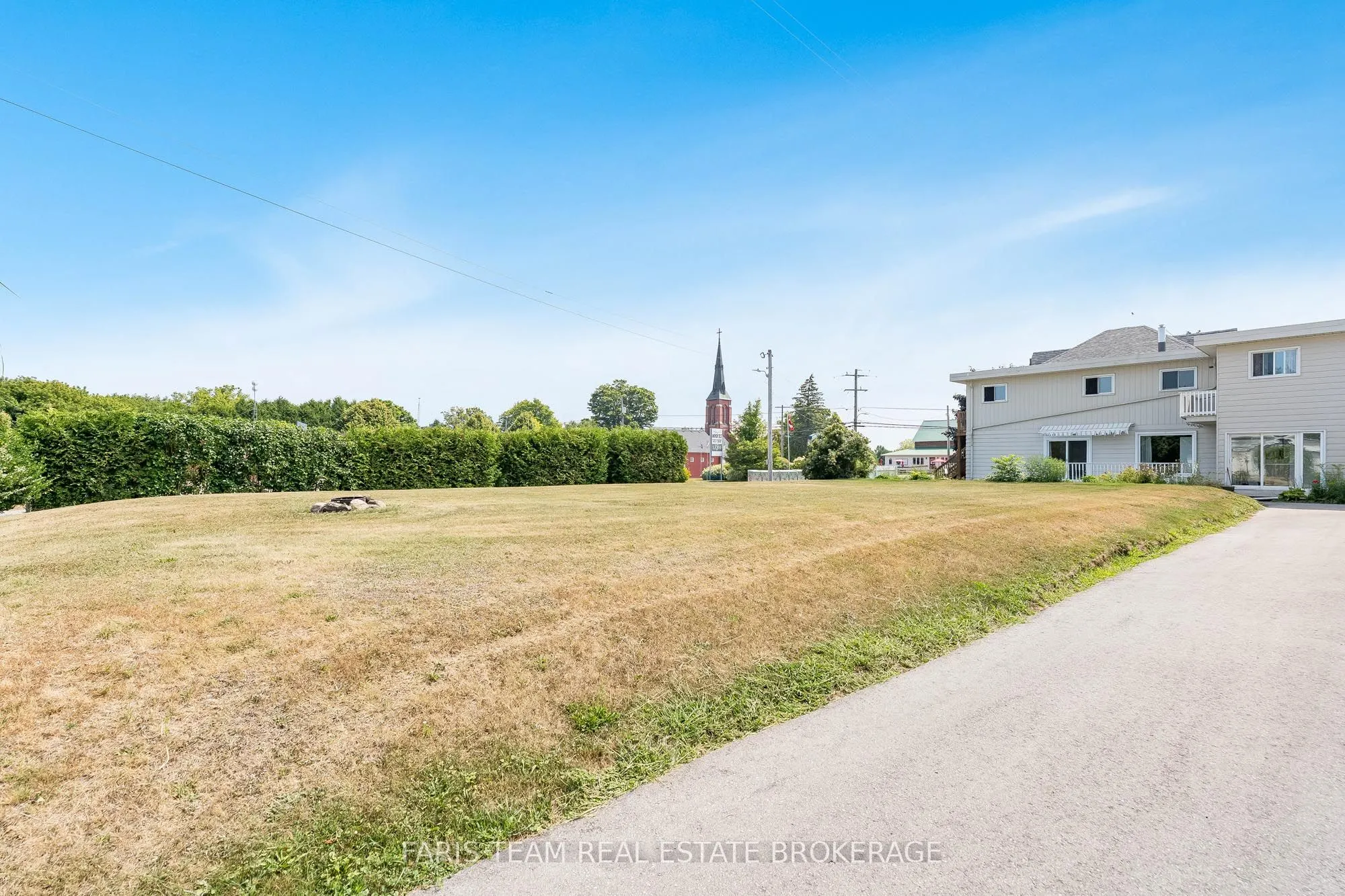 346 Lafontaine Road W