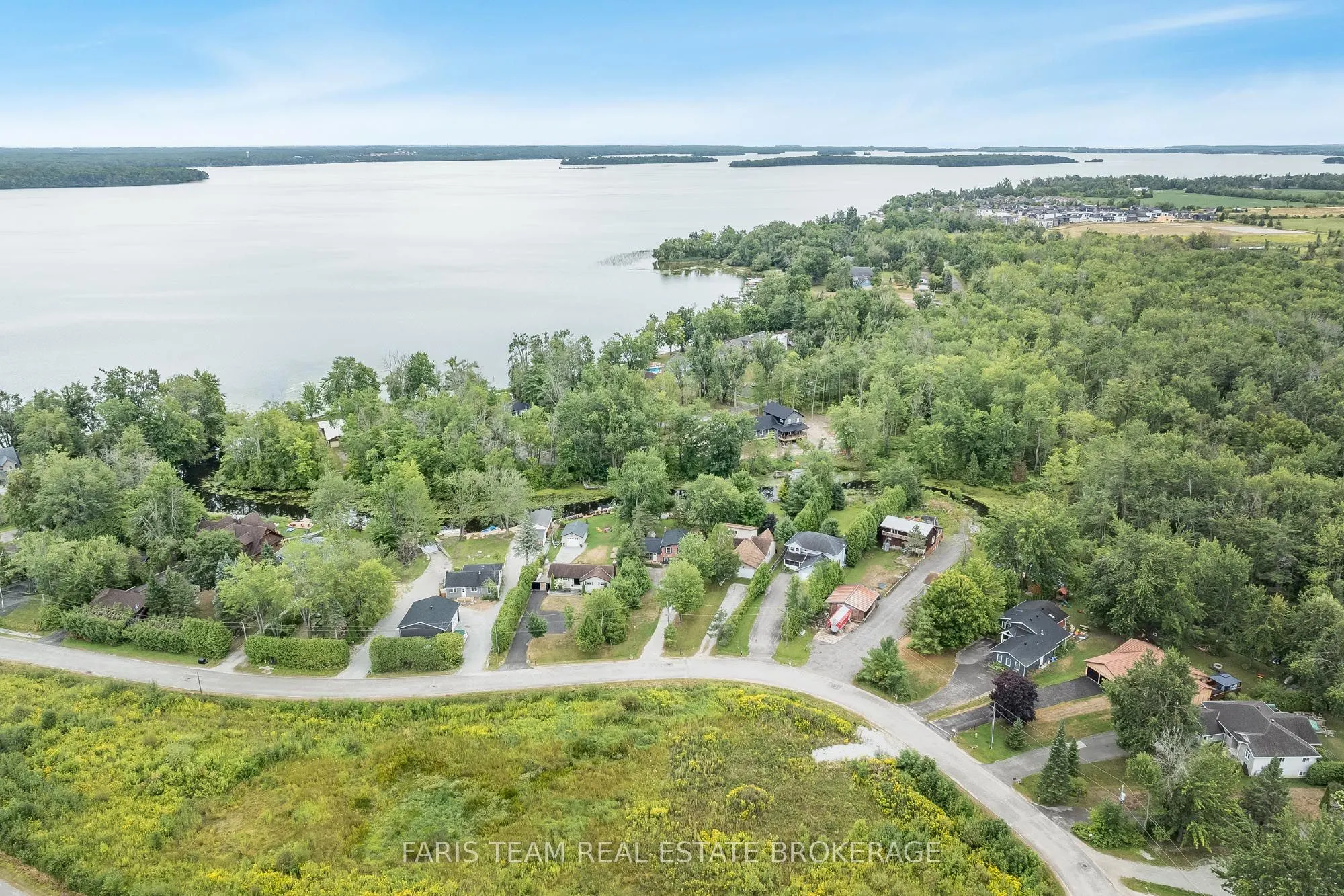 2668 Westshore Crescent