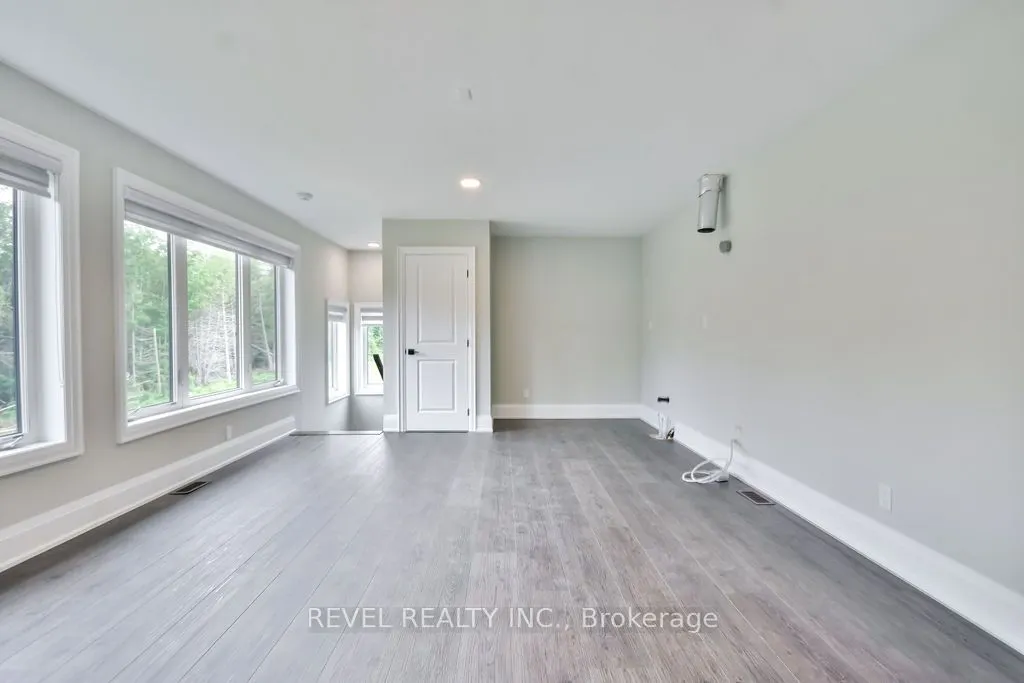 4 Clydesdale Court